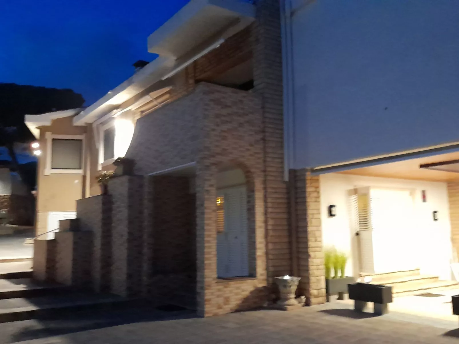 HAUS DIREKT AM MEER-Buiten