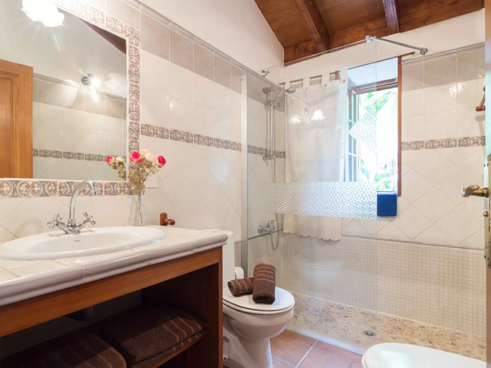 Finca Picacho "Ferienhäuser für große Gruppen"-Binnen