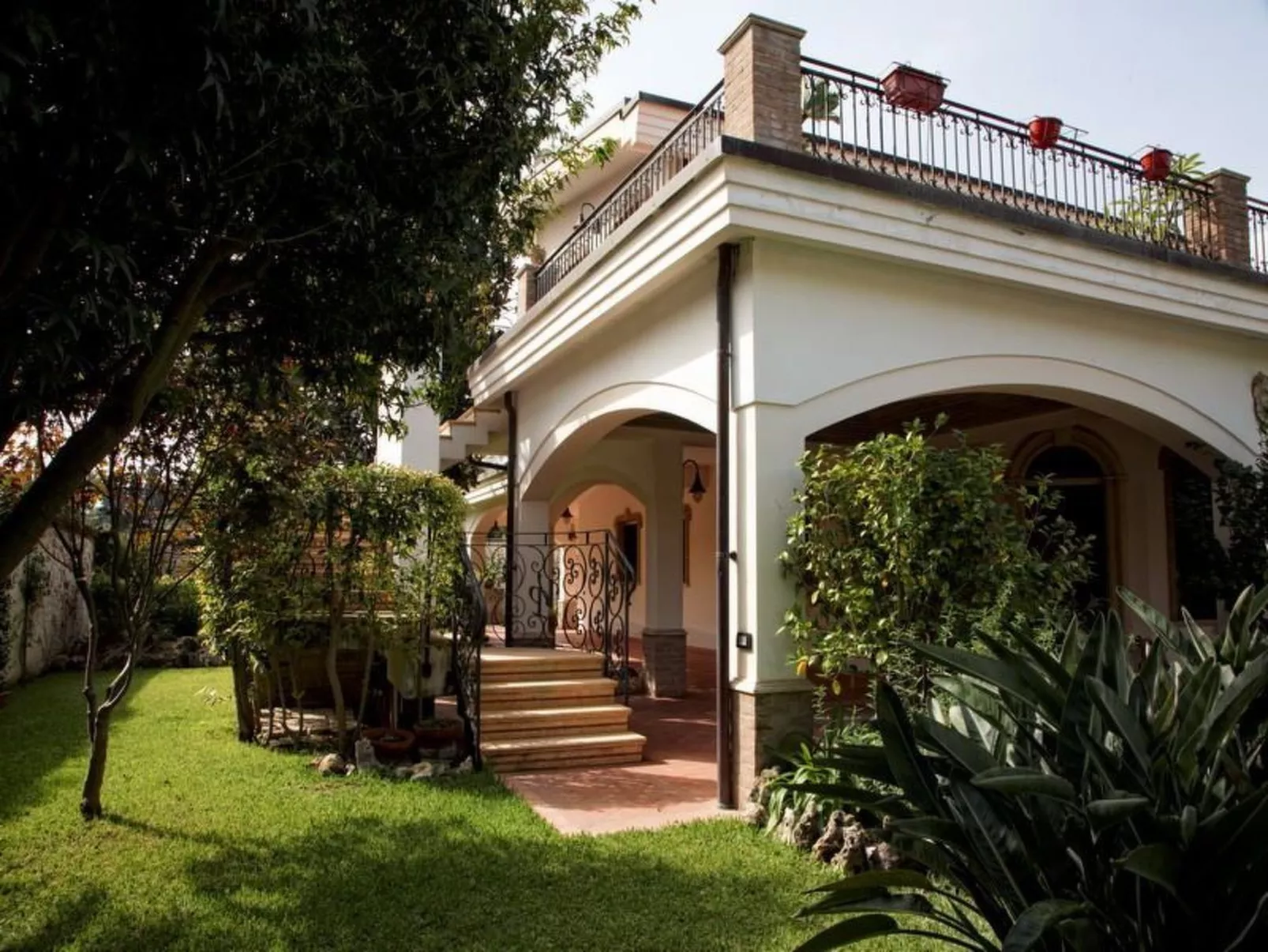 Villa mit privatem Pool in der Nähe der Strände von Palmi-Buiten