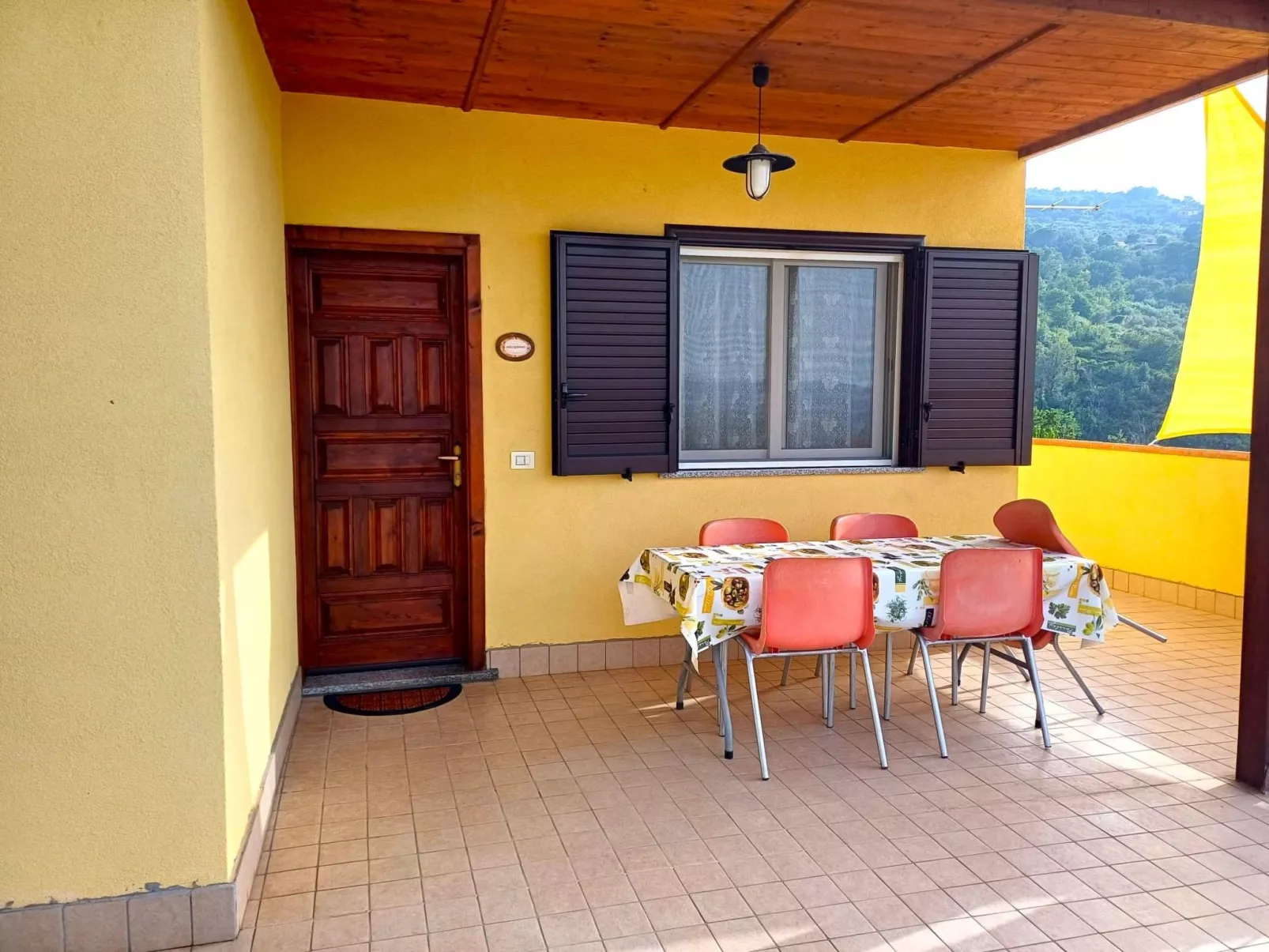 'Granatapfel' mit Pool-Binnen