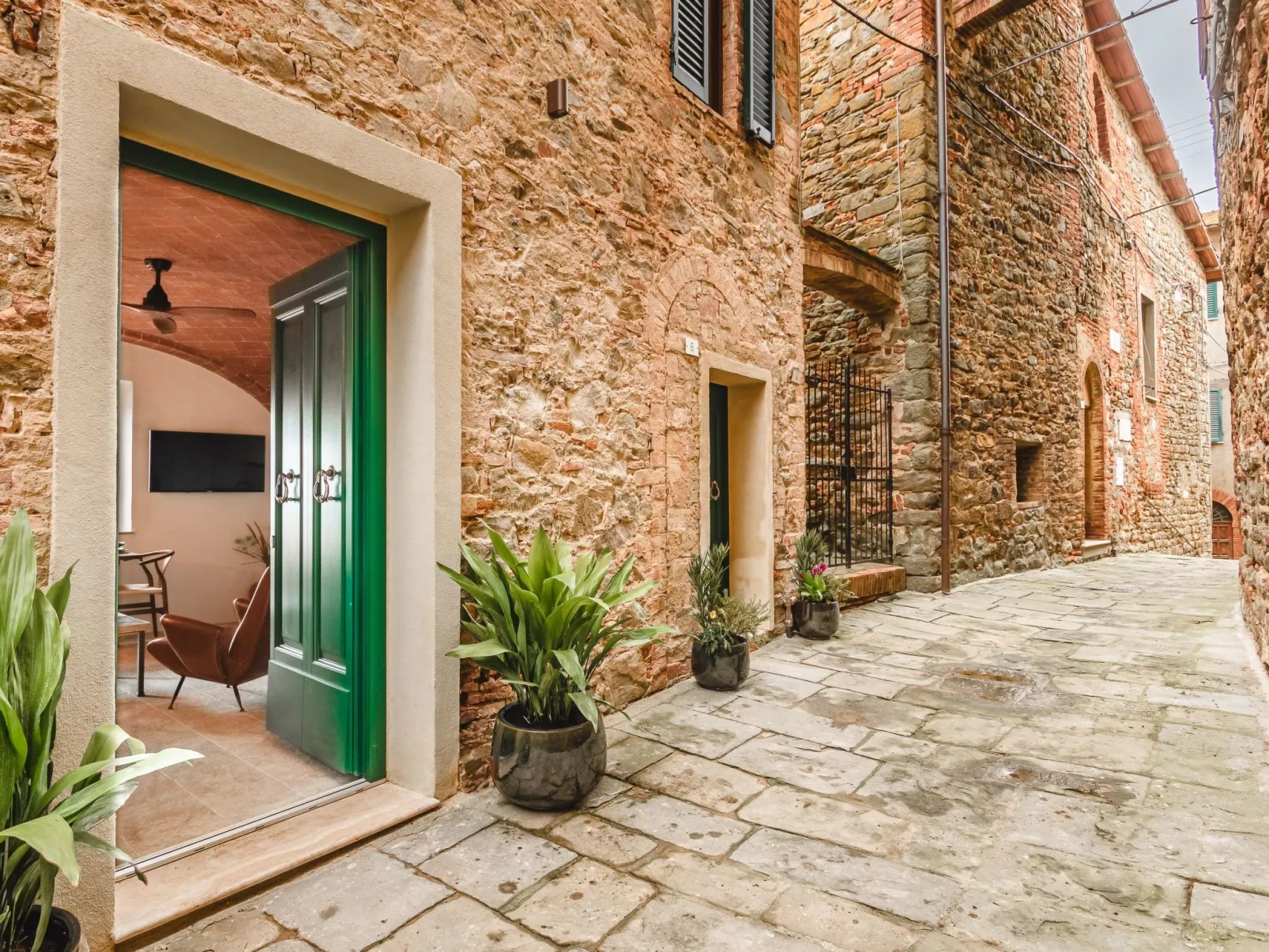 Toskanisches Apartment mit Gewölbedecken und Terrasse-Buiten