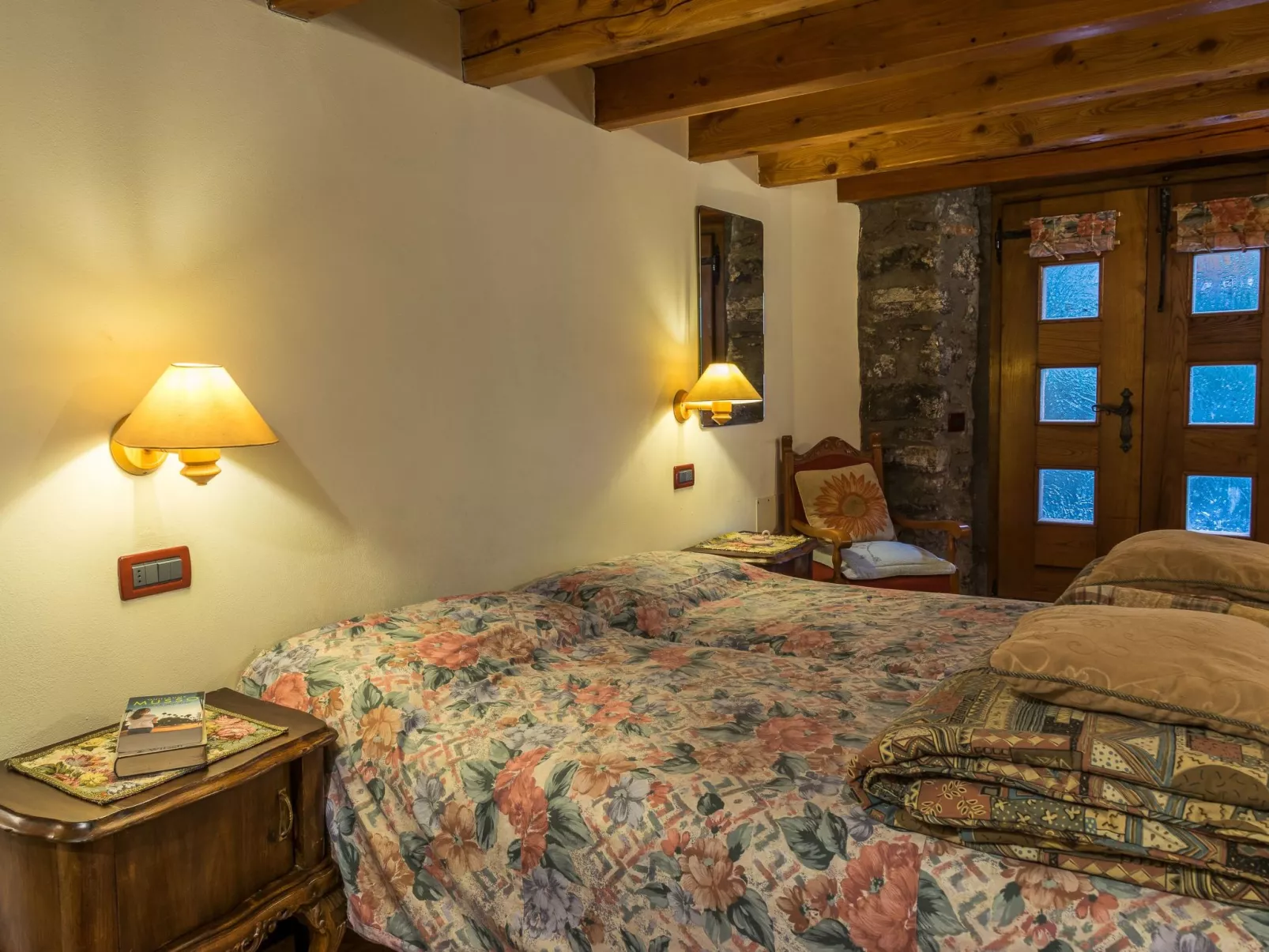 Dreistöckiges Apartment in einem historischen Gebäude-Binnen