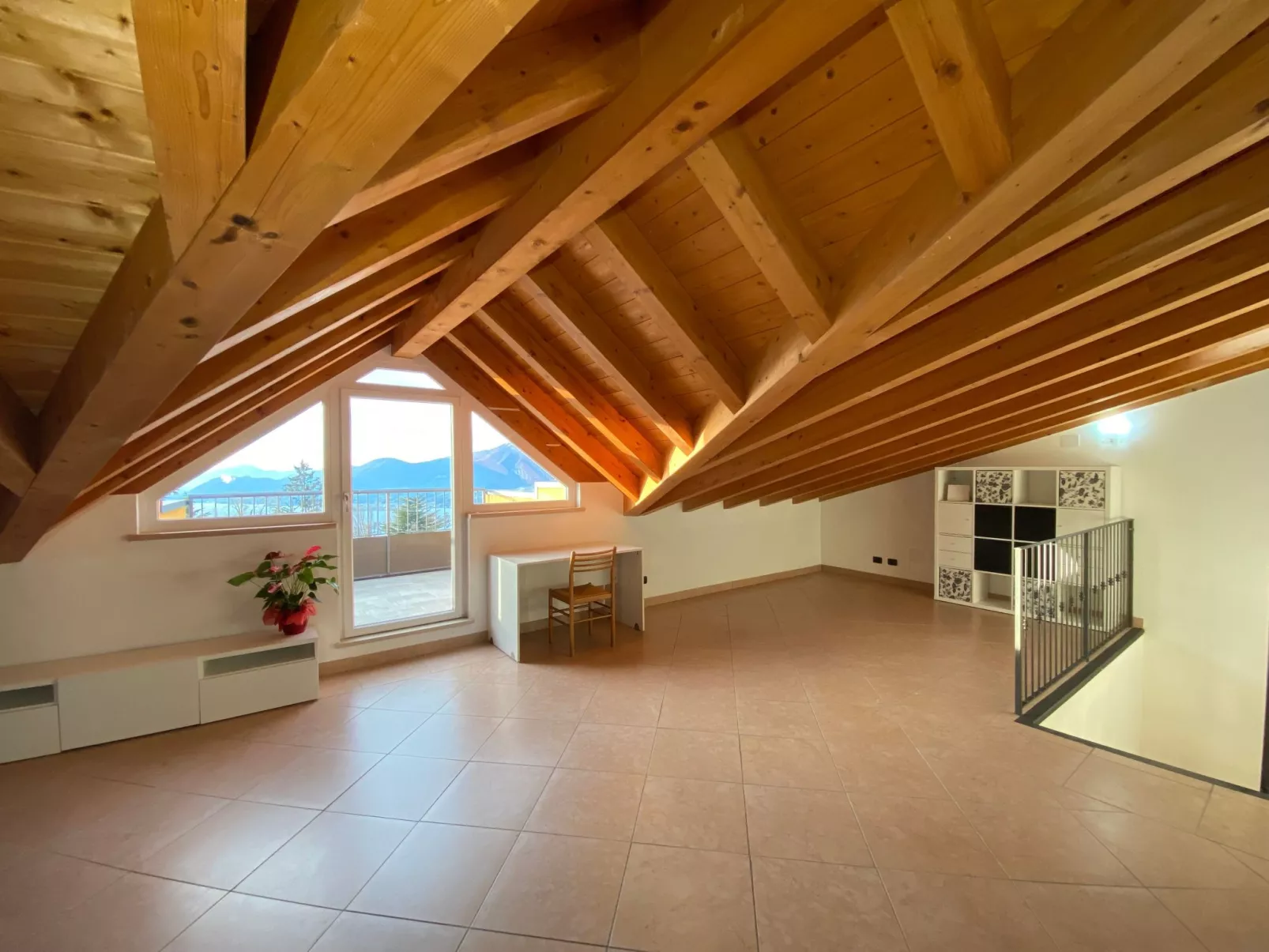 Ferienvilla mit Wasserblick-Binnen