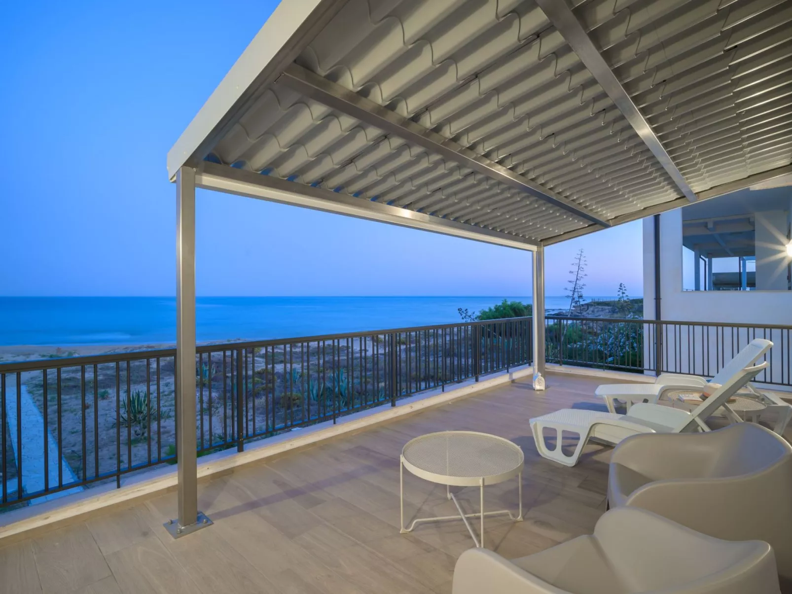 Villa am Sandstrand von Punta Secca-Image-tags.info