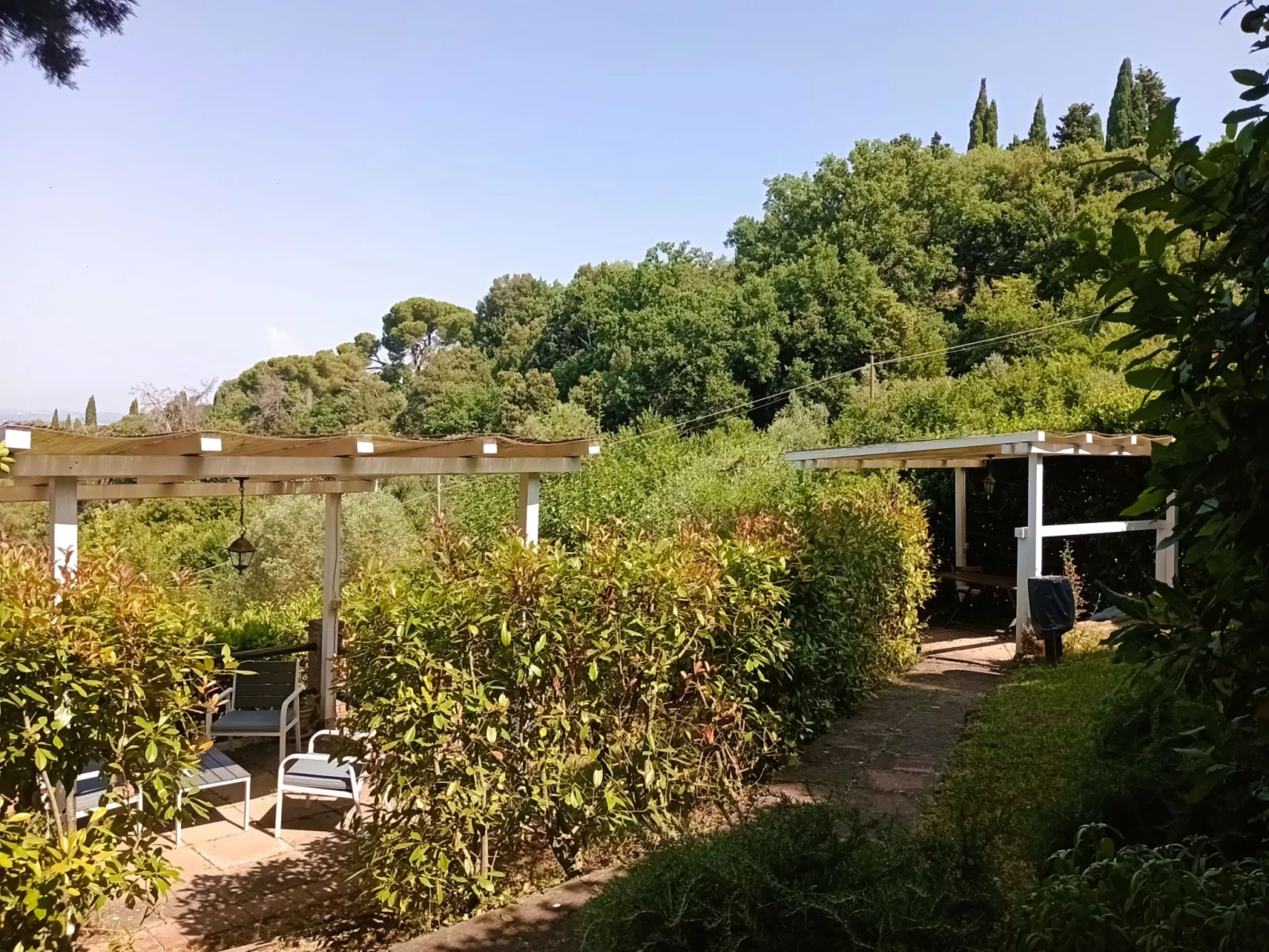 Vier-Zimmer-Wohnung 2 Bäder mit Schwimmbad zur alleinigen Nutzung-Buiten