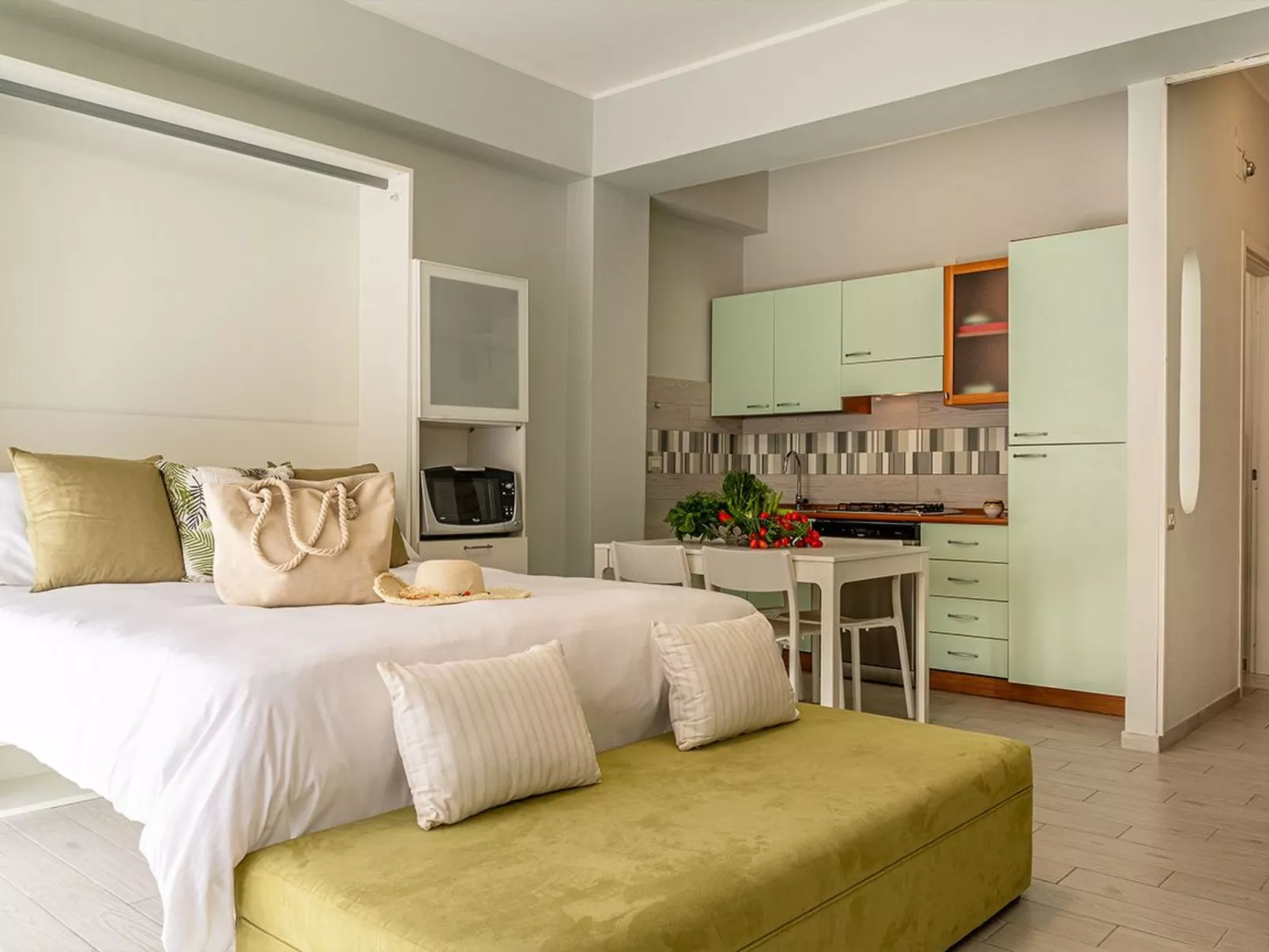 Carmel am Meer-Binnen