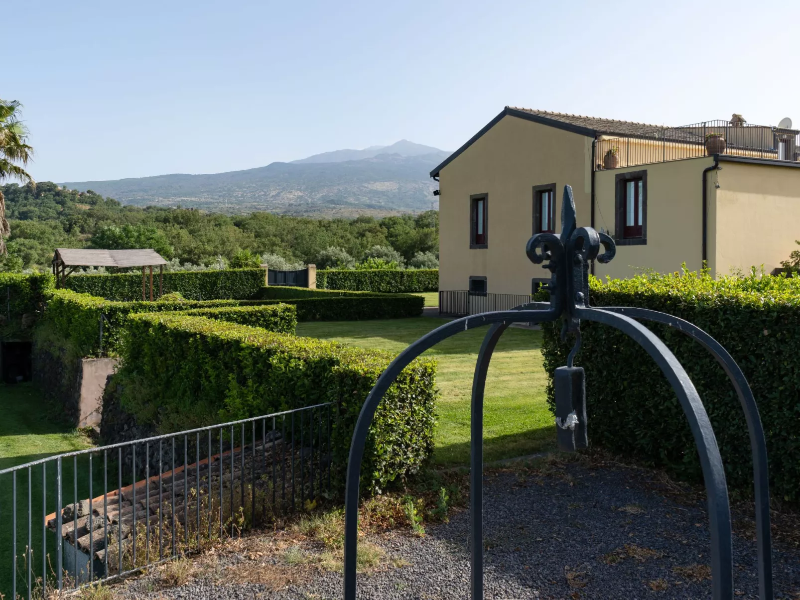 Villa dei Baroni-Image-tags.info