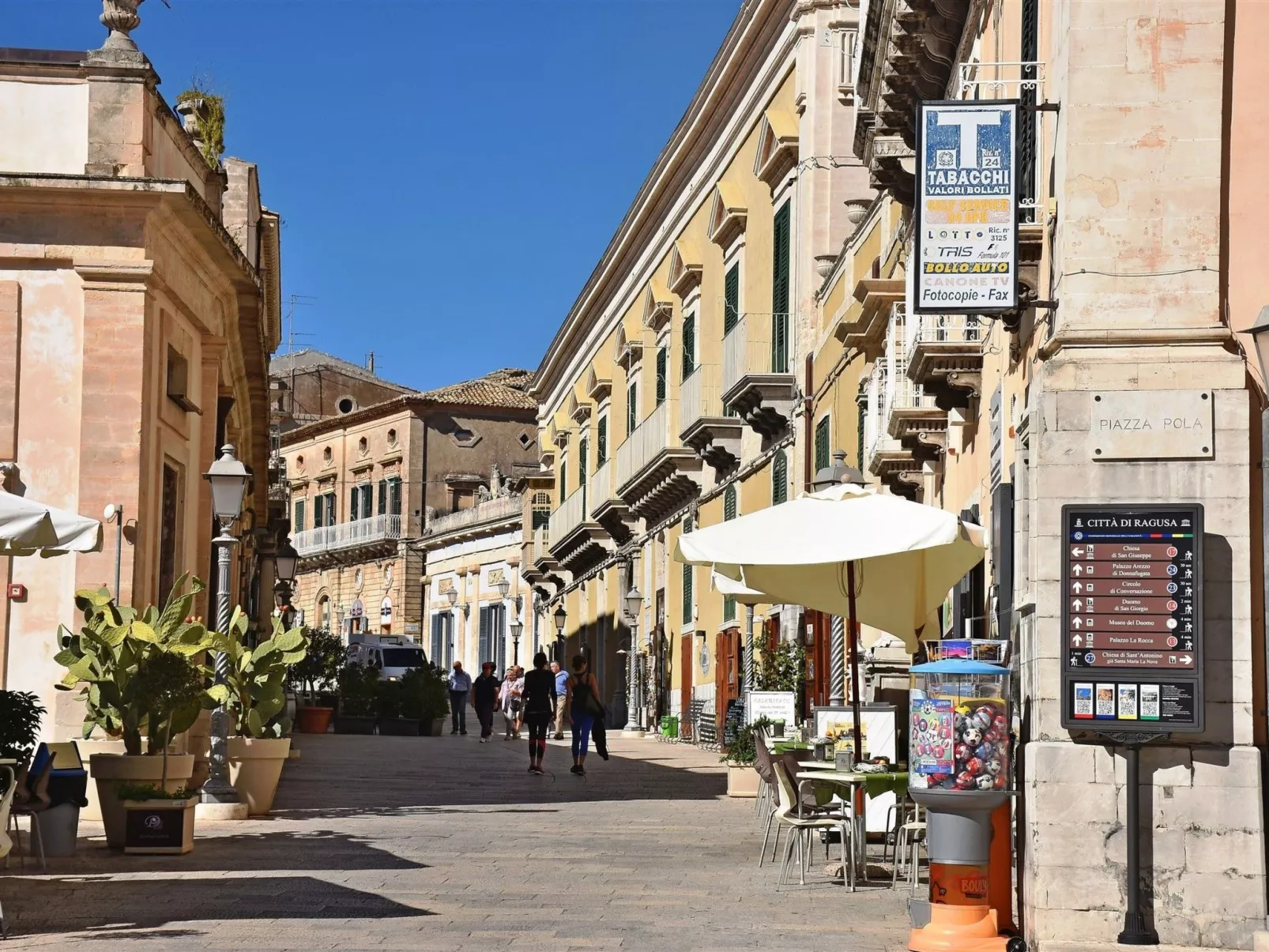 Raffo, Wohnung mit Aussicht in Ragusa Ibla-Image-tags.info