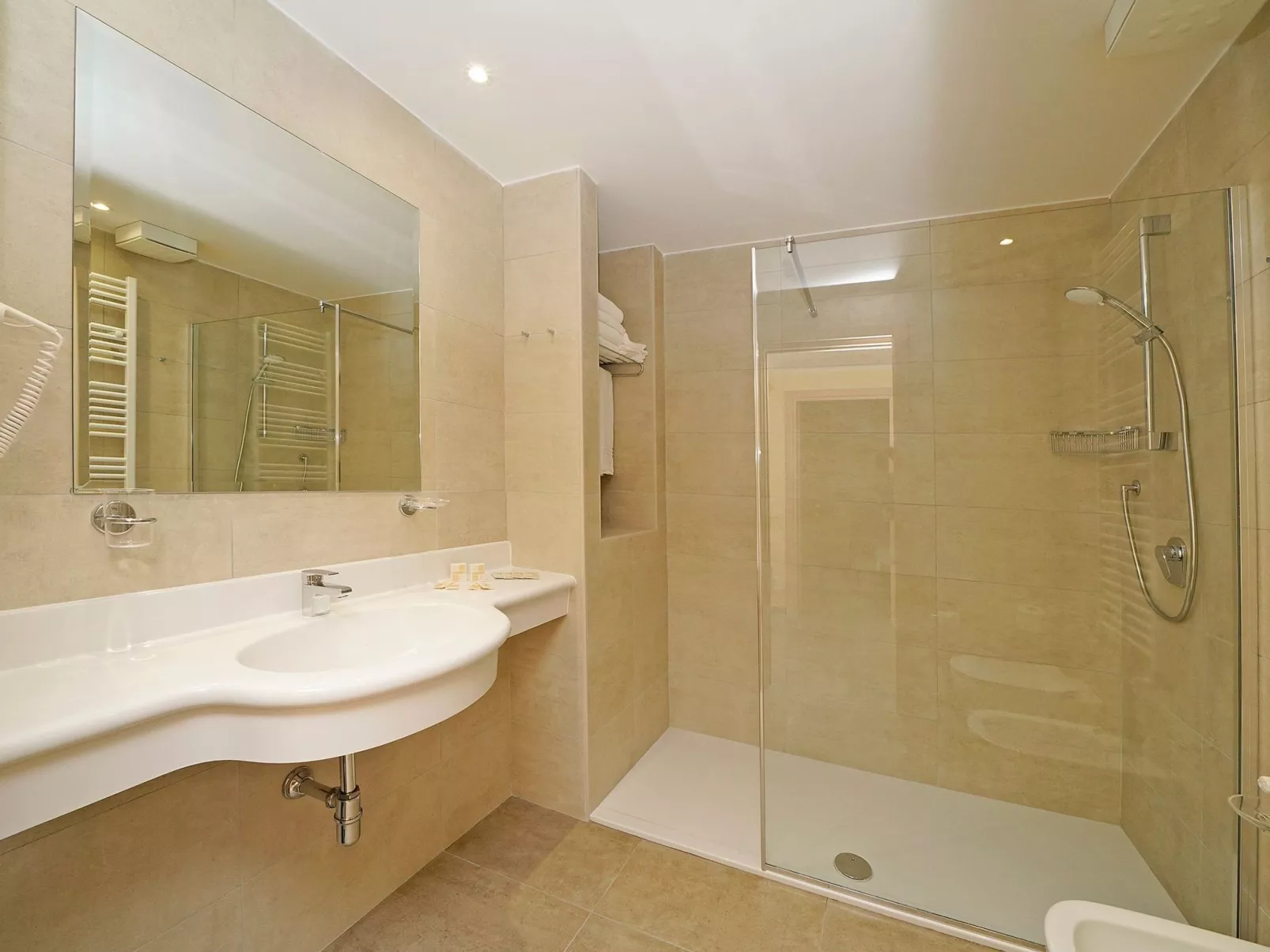 Residence Dany Drei-Zimmer-Wohnung 6 Betten-Image-tags.info