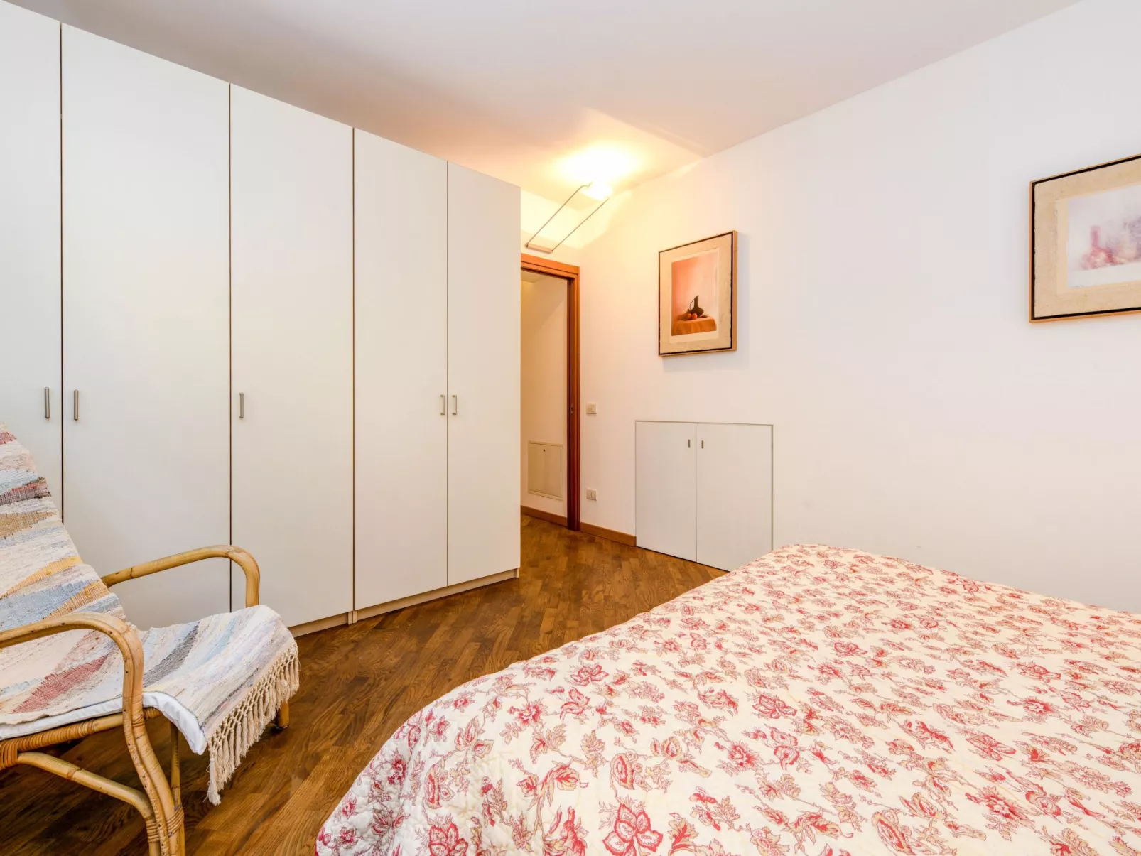 'Silvia2' mit privatem Balkon-Binnen