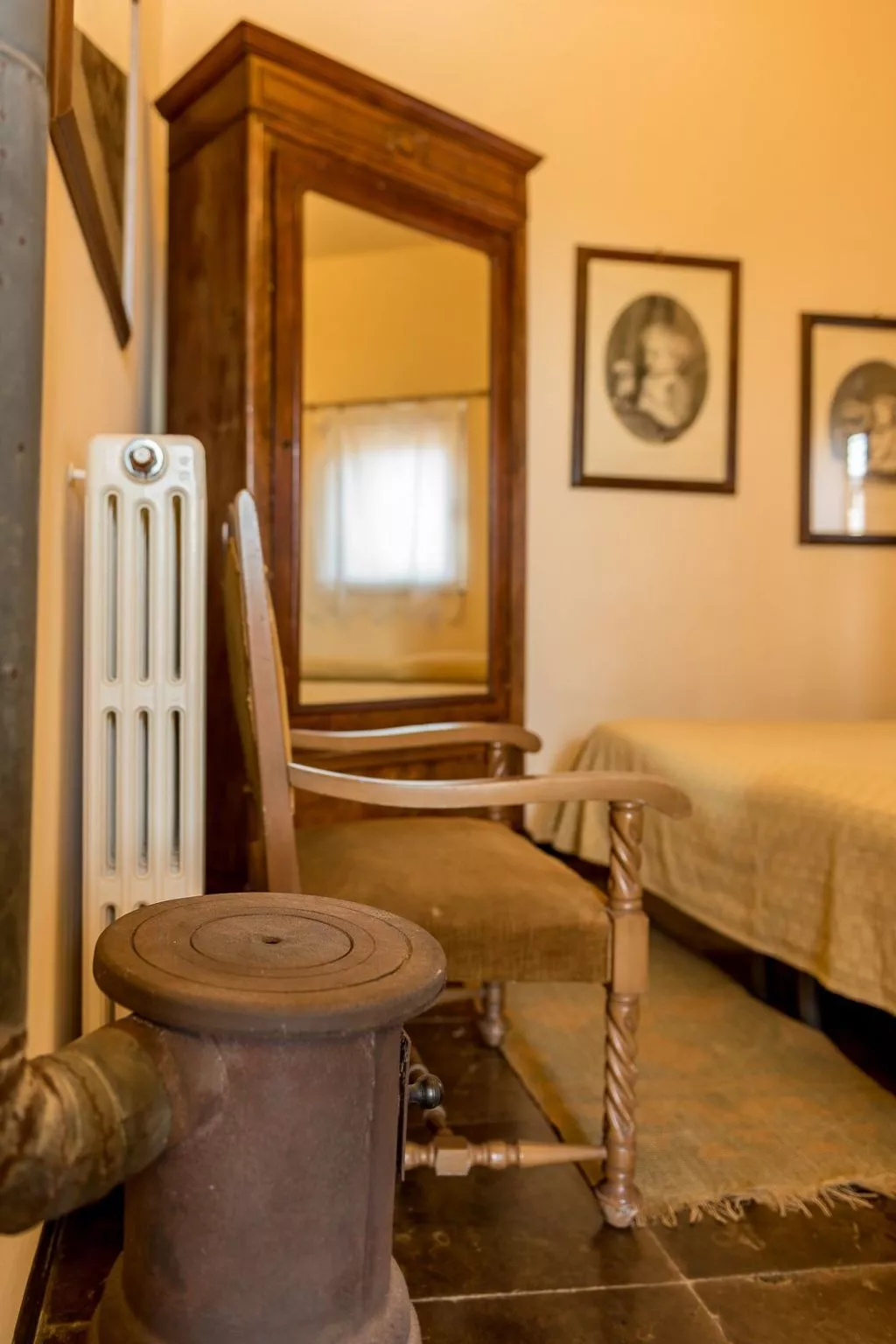 "Villa mit Pool-Binnen