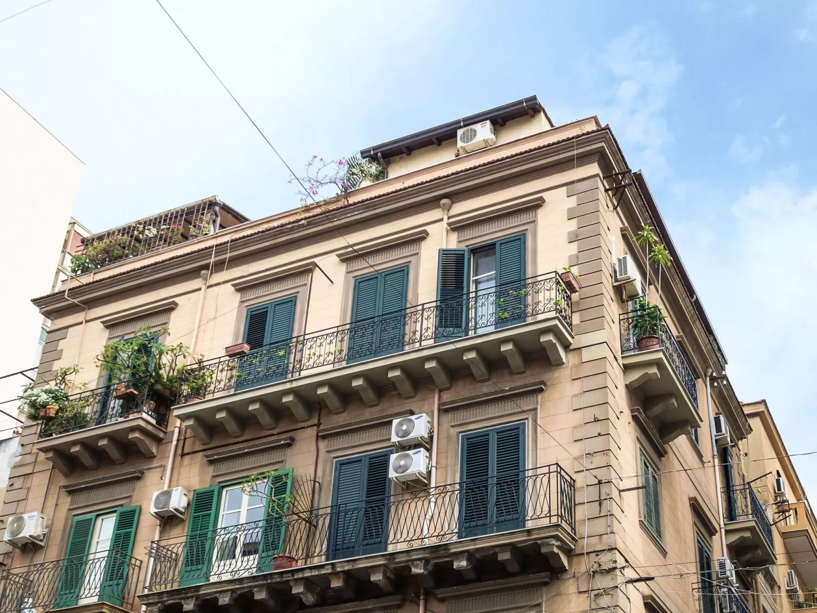 Wohnung mit Terrasse-Binnen