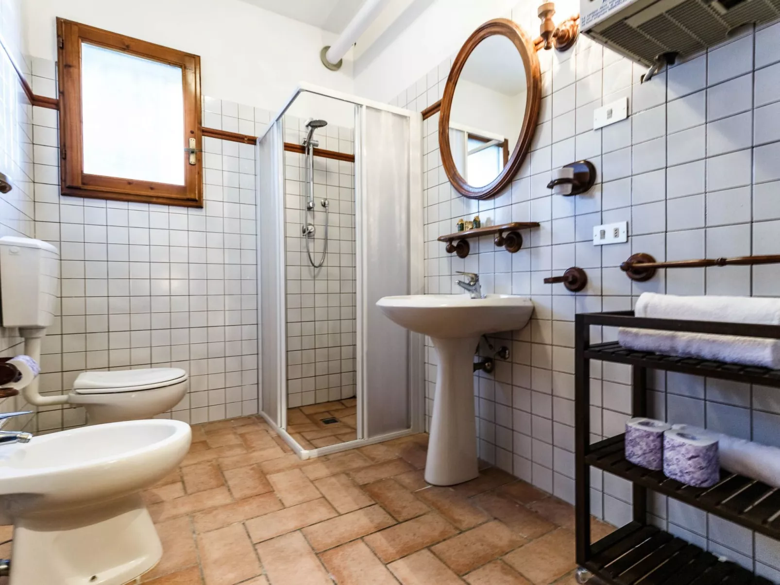 Bouganville' Anwesen mit Terrasse-Binnen