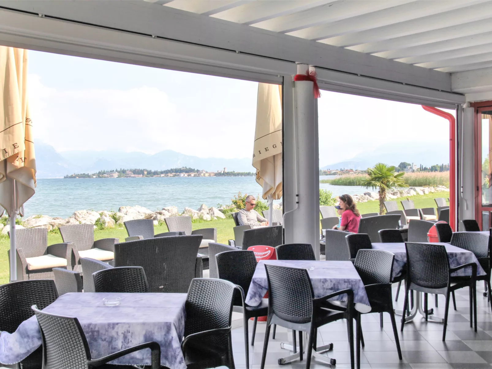 Gemütliche Zweizimmerwohnung mit Garten-Omgeving