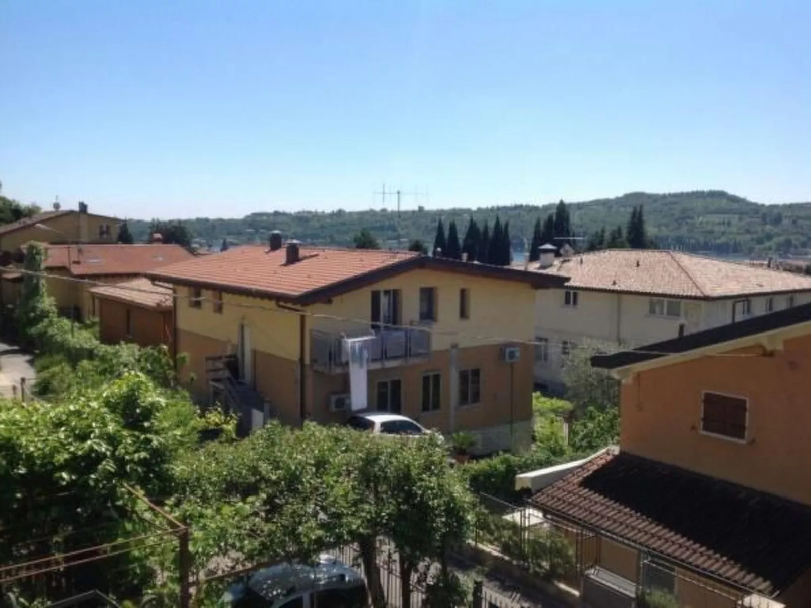 In Salò mit Grill, Terrasse und Garten-Binnen