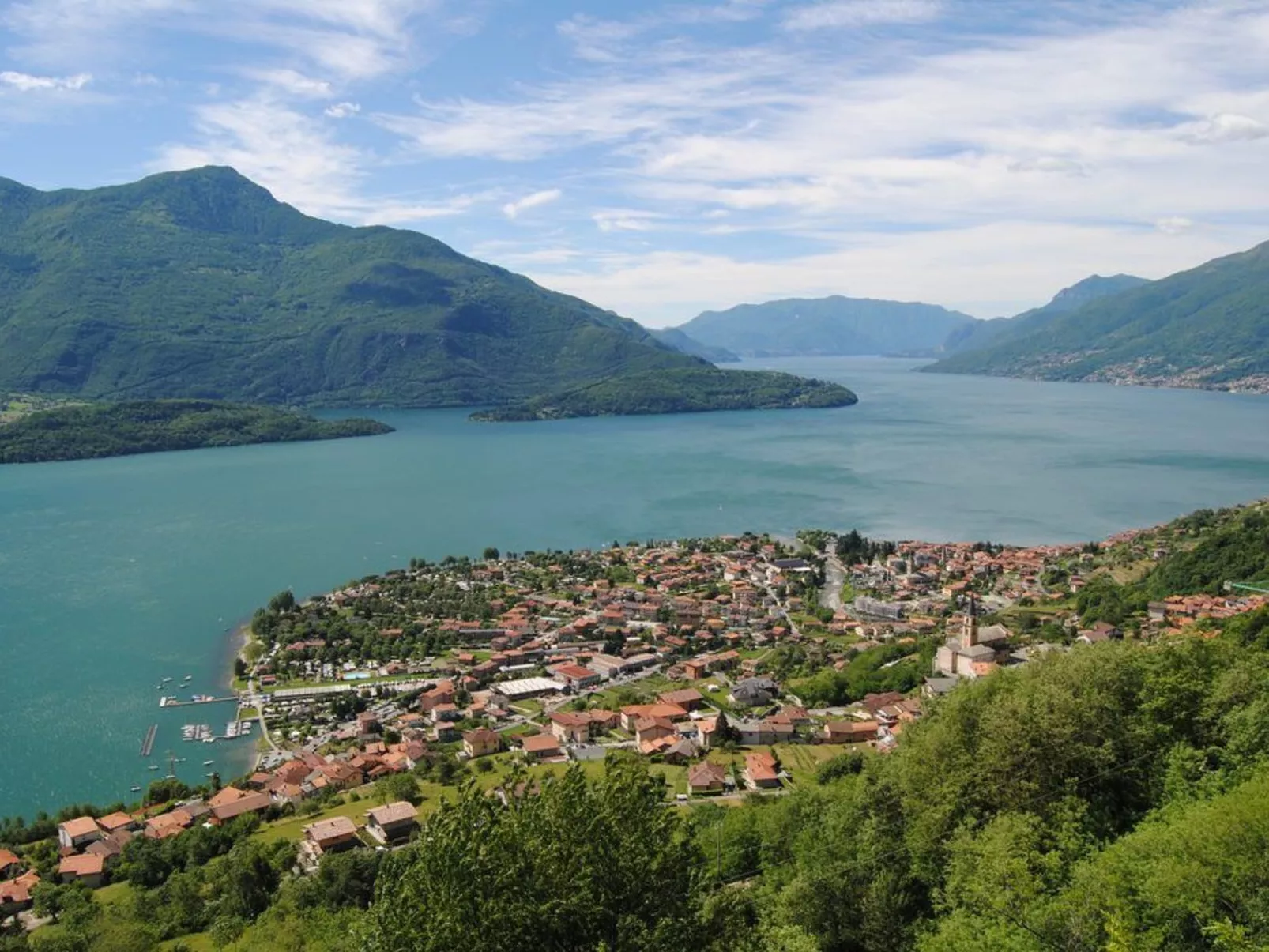 Dachgeschosswohnung am See für 6 Personen-Binnen