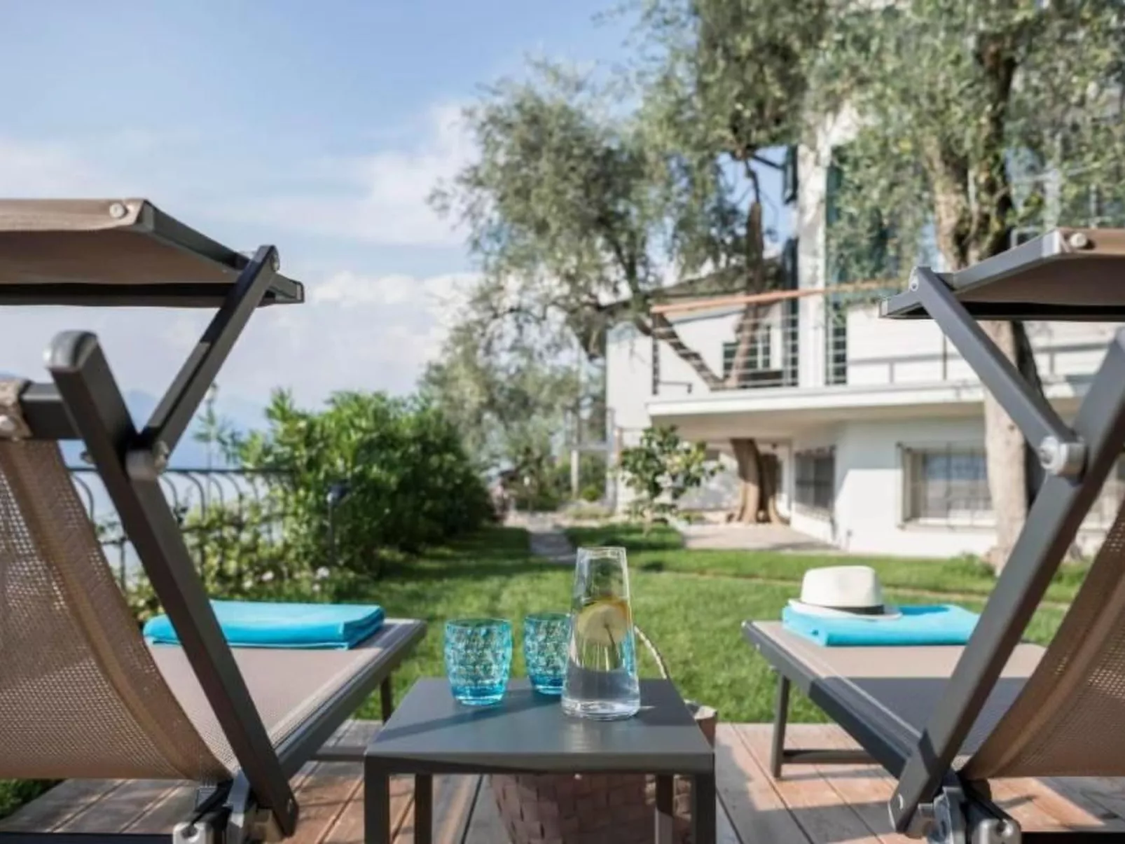 Luxusvilla am Gardasee mit privatem Badesteg-Binnen