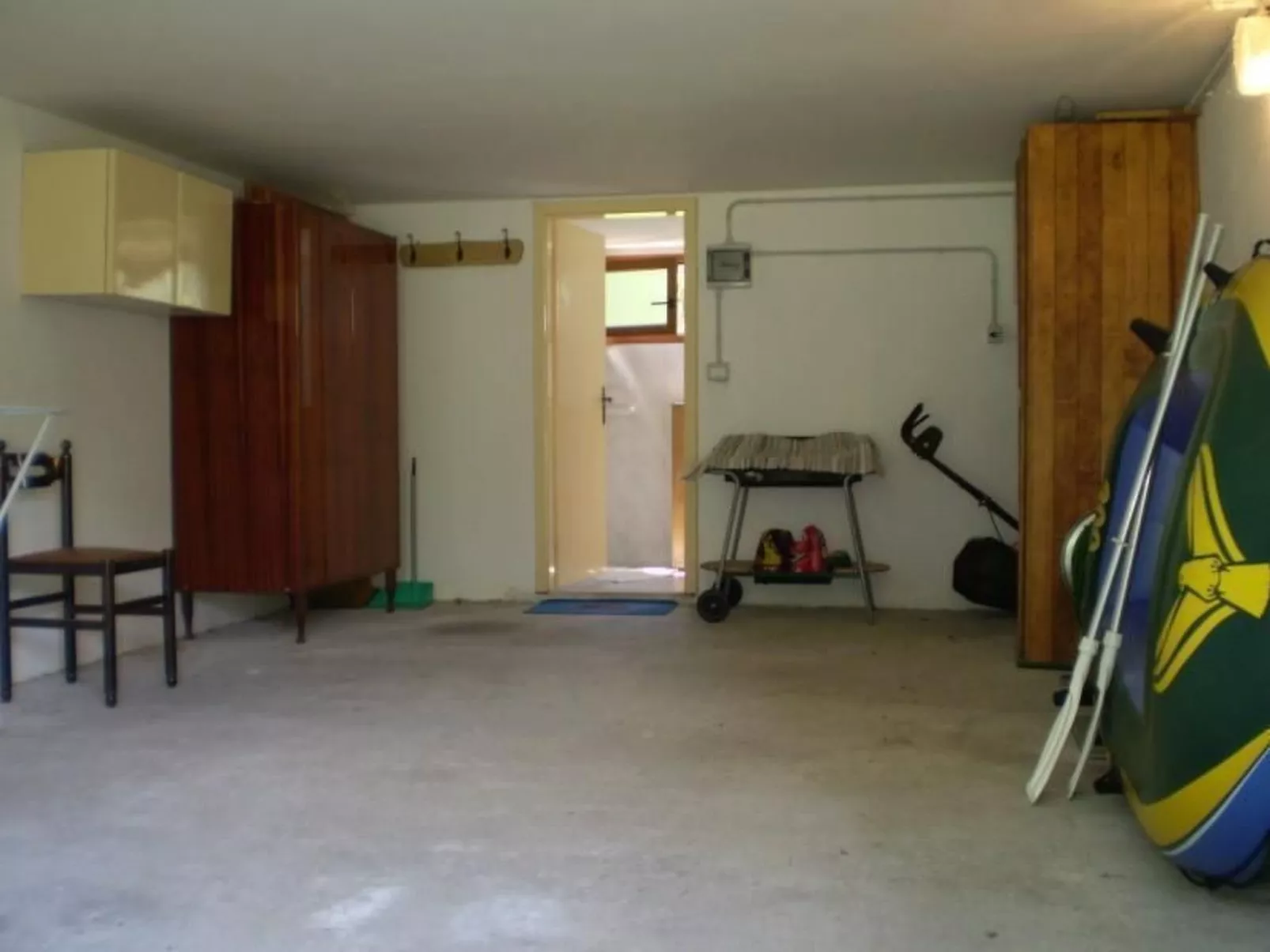 Freistehendes Haus mit Veranda mit Seeblick-Binnen