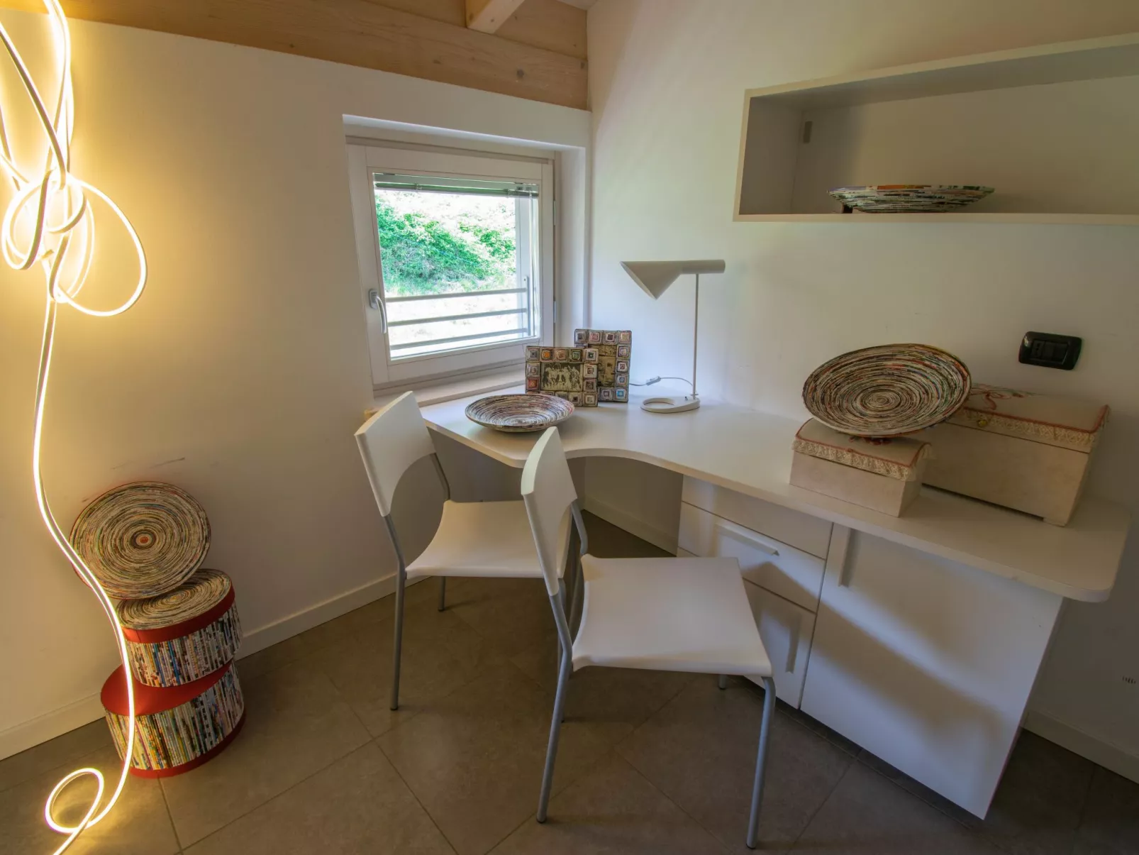 Terrazza a Lago - Dreizimmerwohnung mit Terrasse und Schwimmbad-Binnen