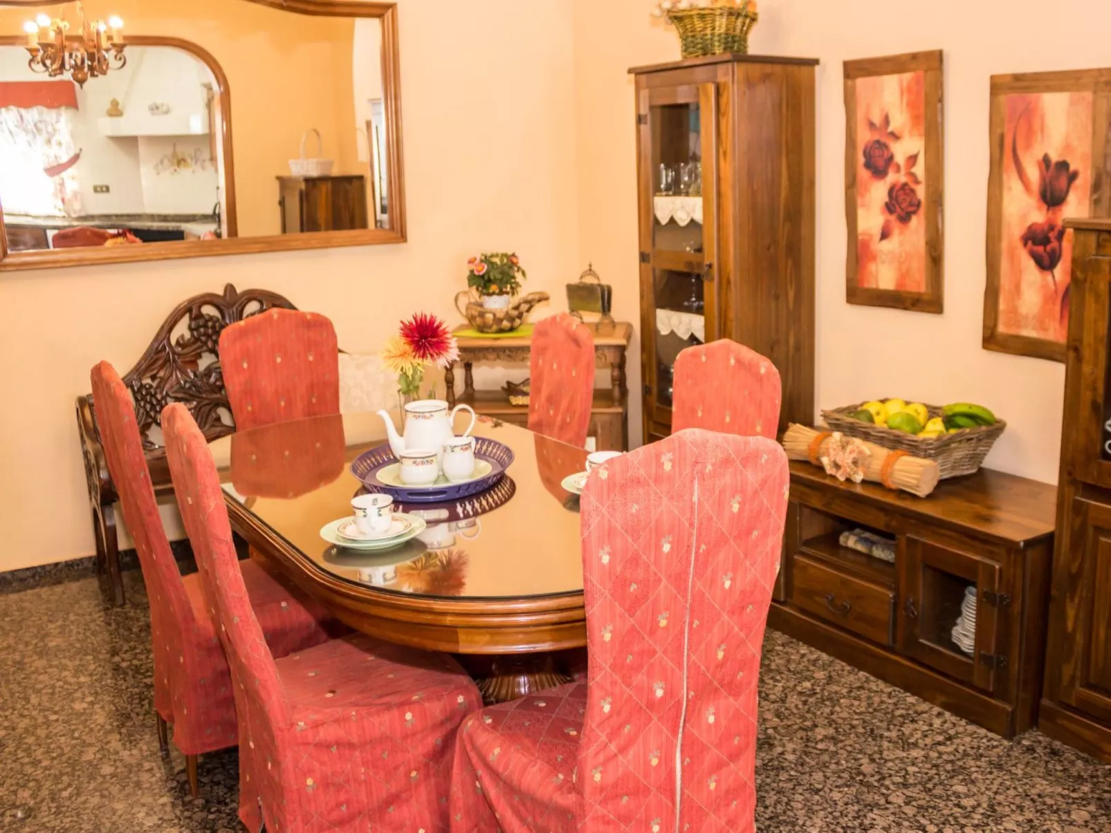 "Floratere" mit Terrasse-Binnen