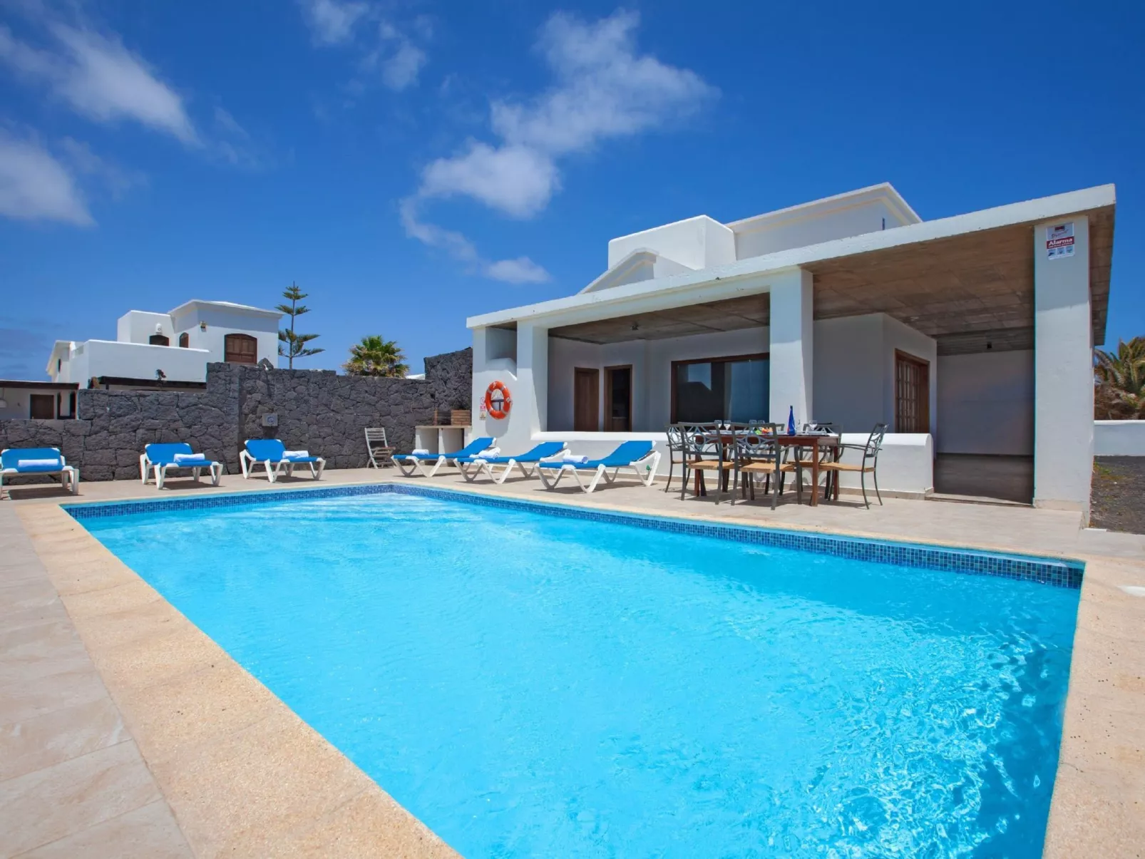 Wunderschöne, umweltfreundliche Villa am Meer-Binnen