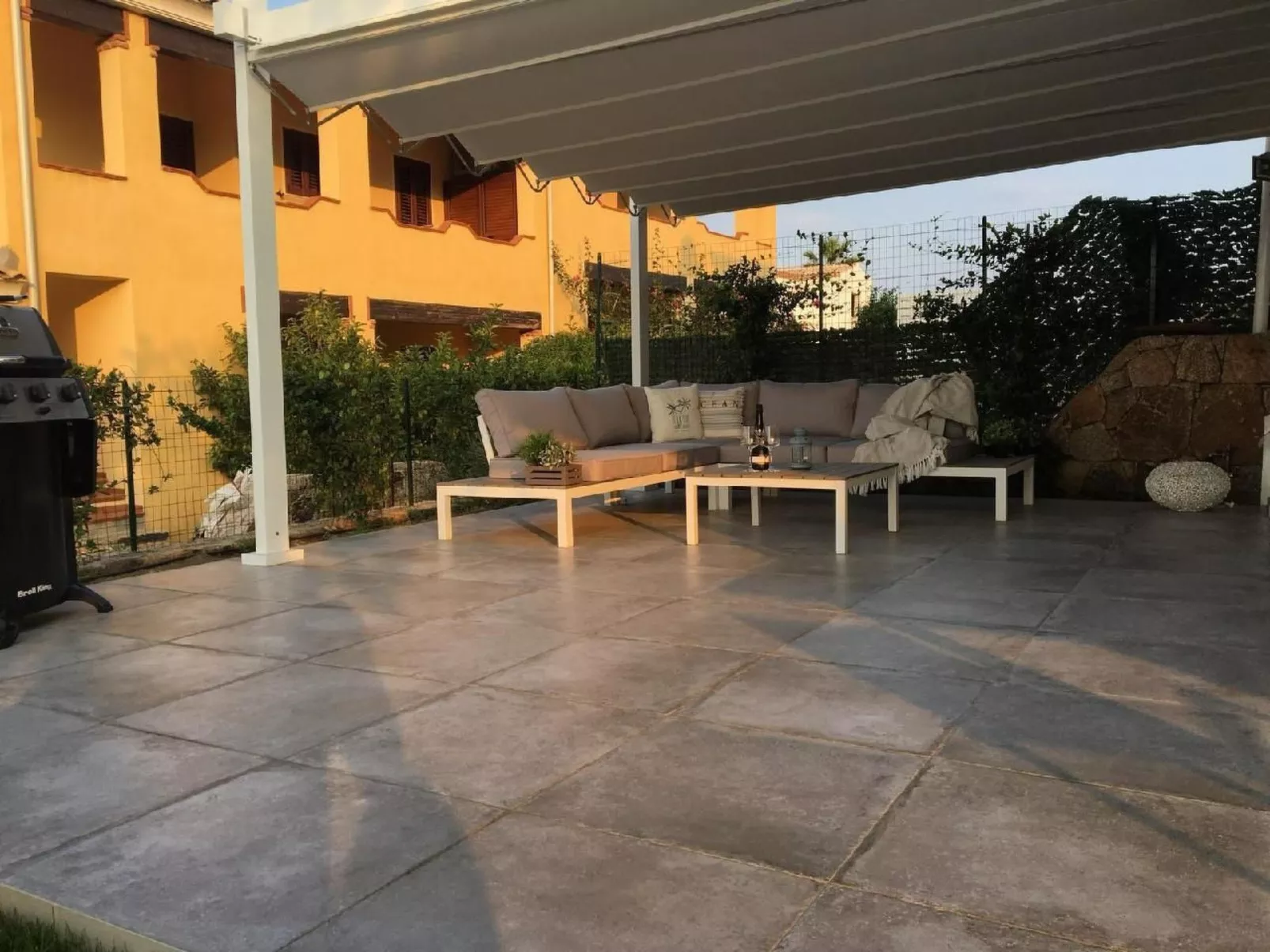 Haus in Budoni mit privatem Parkplatz-Binnen