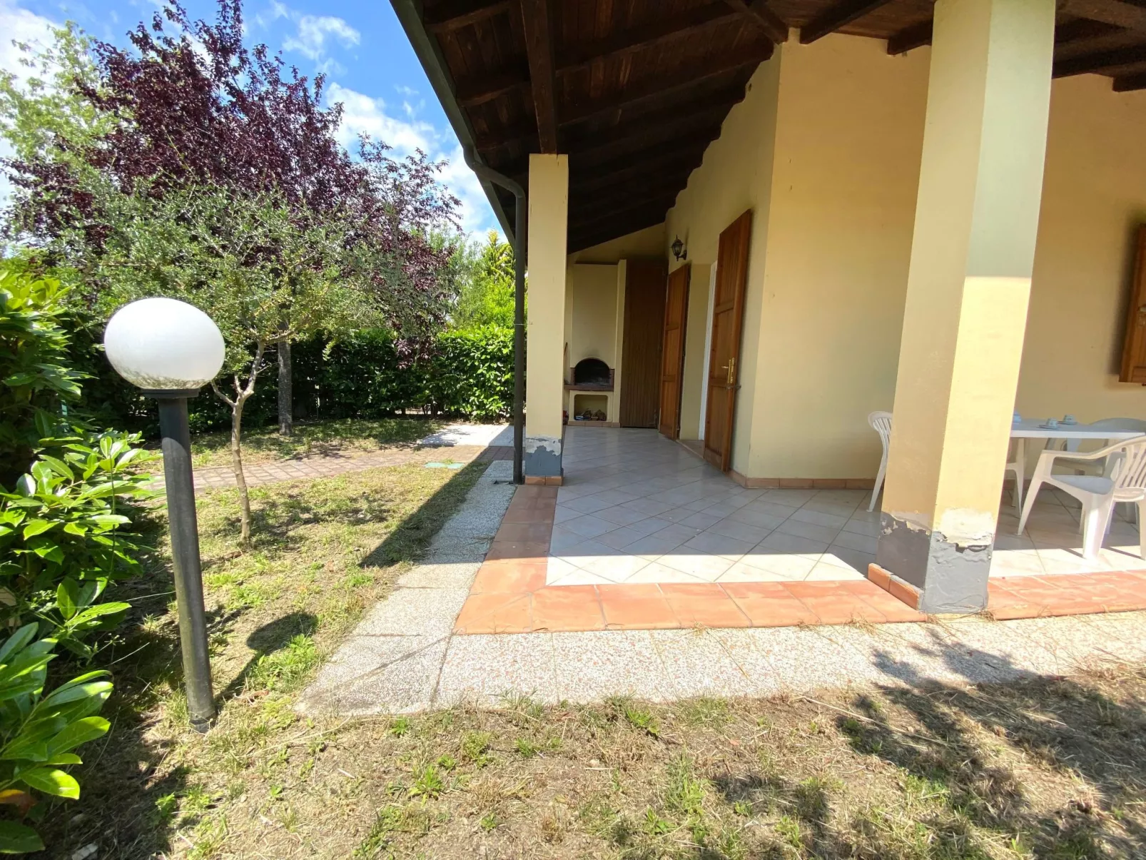 Elegantes Haupthaus, großer Garten, 2 Klima-Binnen