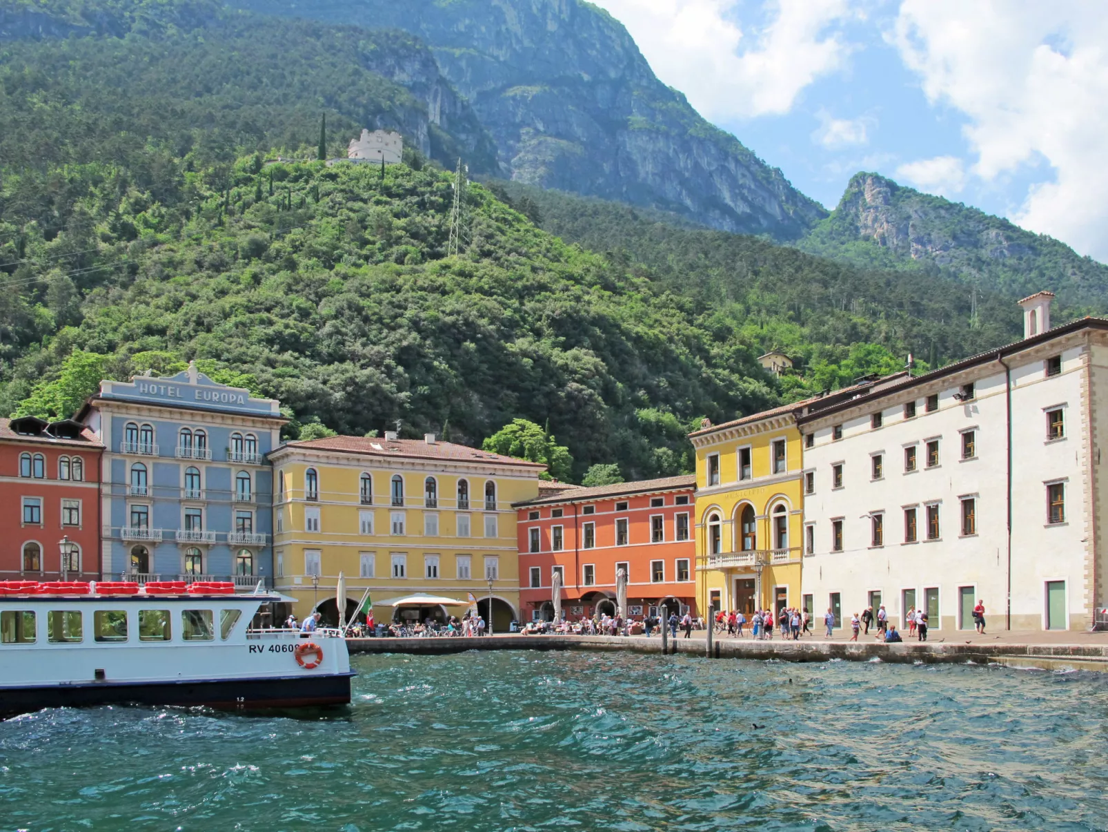 Villa im Grünen in Riva del Garda mit Garten-Omgeving