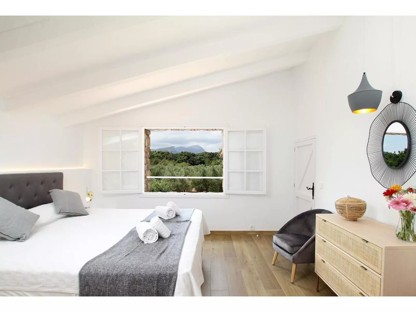 Spektakuläre neu renovierte Villa in Pollensa-Binnen