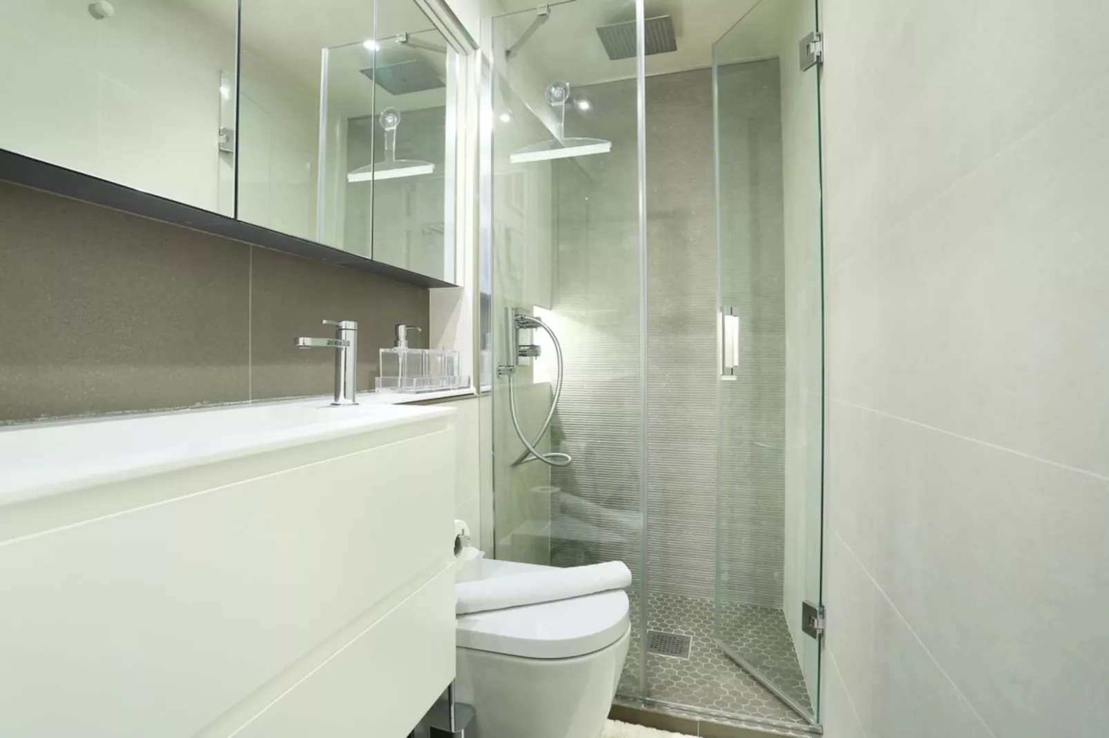 BOURG TIBOURG 1 NEW-Niet-getagd