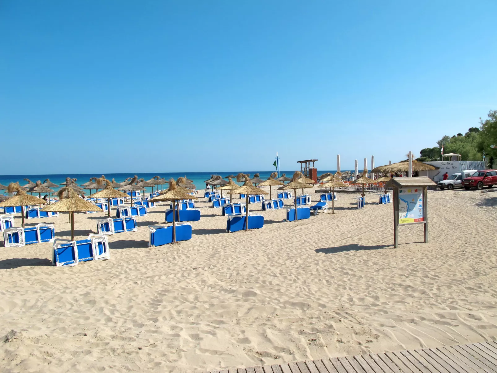 Landhaus mit Garten, Sonnenterrasse sowie überdachter Terrasse und Pool in Stra-Omgeving