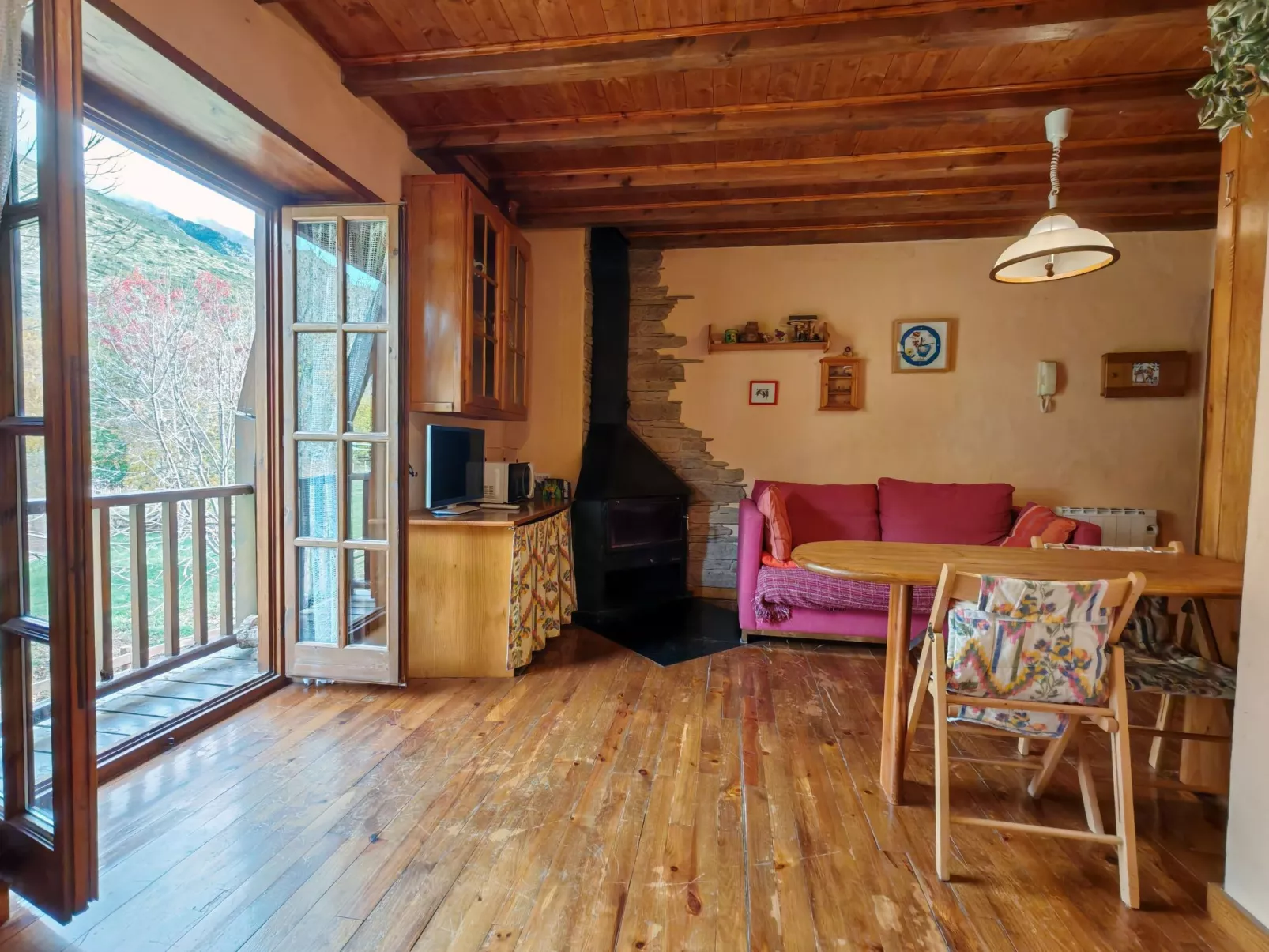 Studio mit Kamin Cosmos 3 Vall de Boí-Binnen