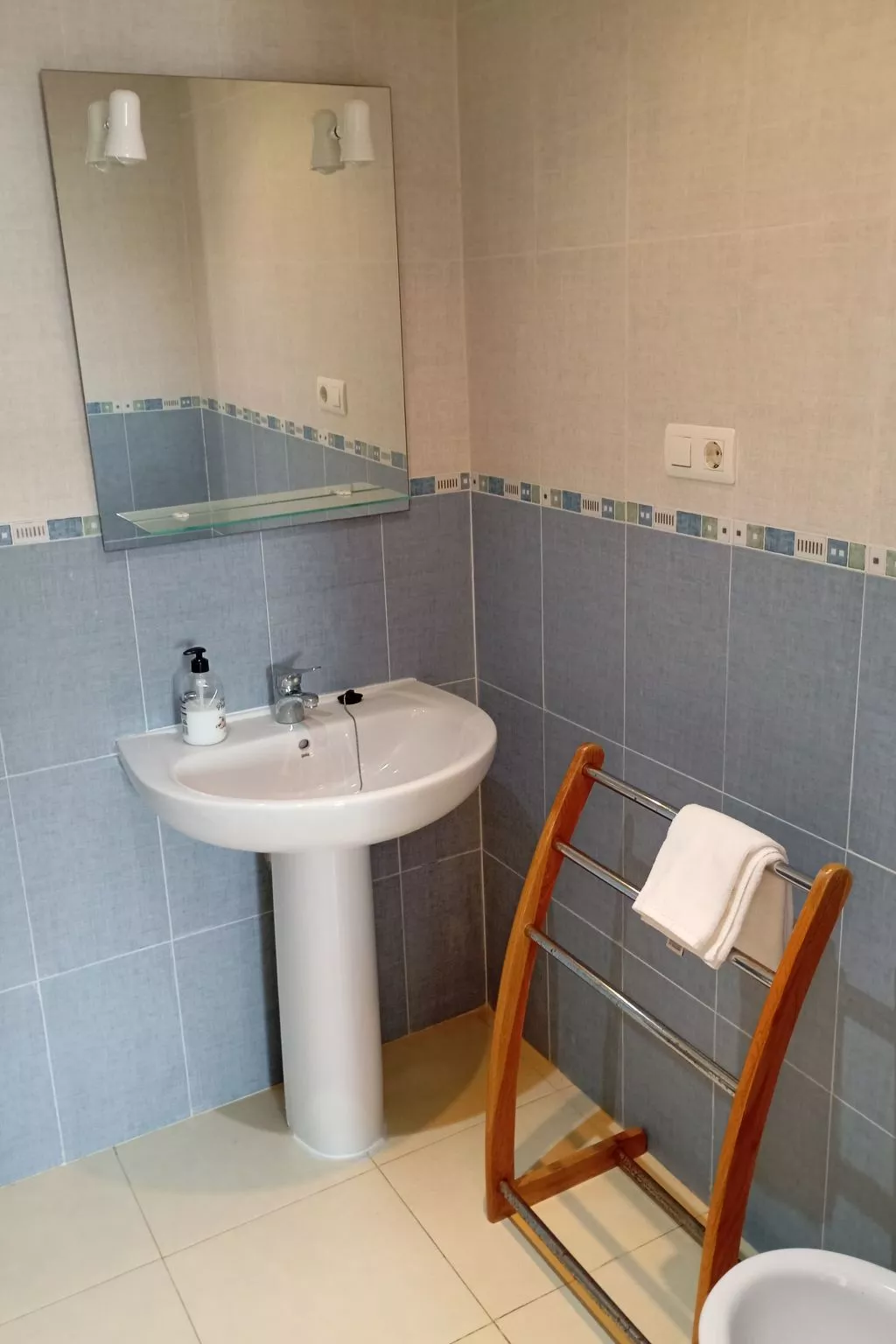 Drei-Schlafzimmer-Wohnung mit Blick auf das Meer-Binnen