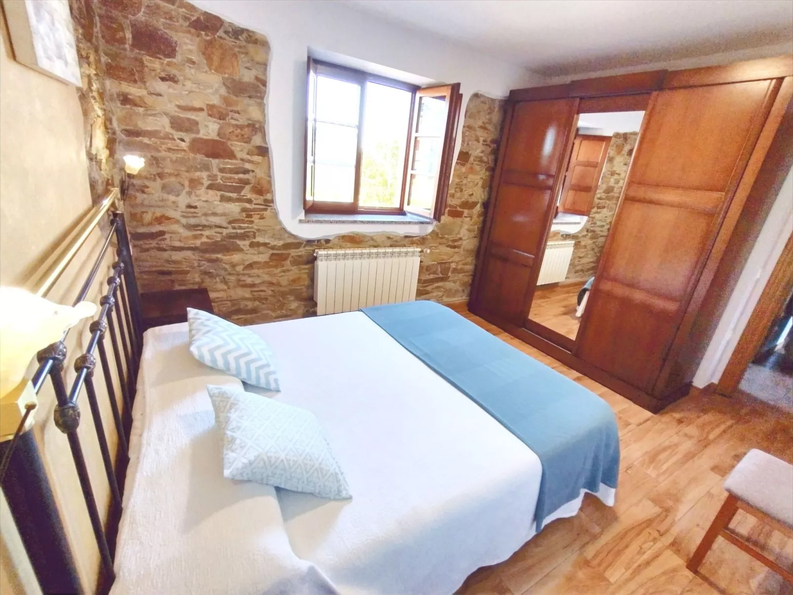 Ländlicher Bauernhof "Apartamentos Navalin 2"-Binnen