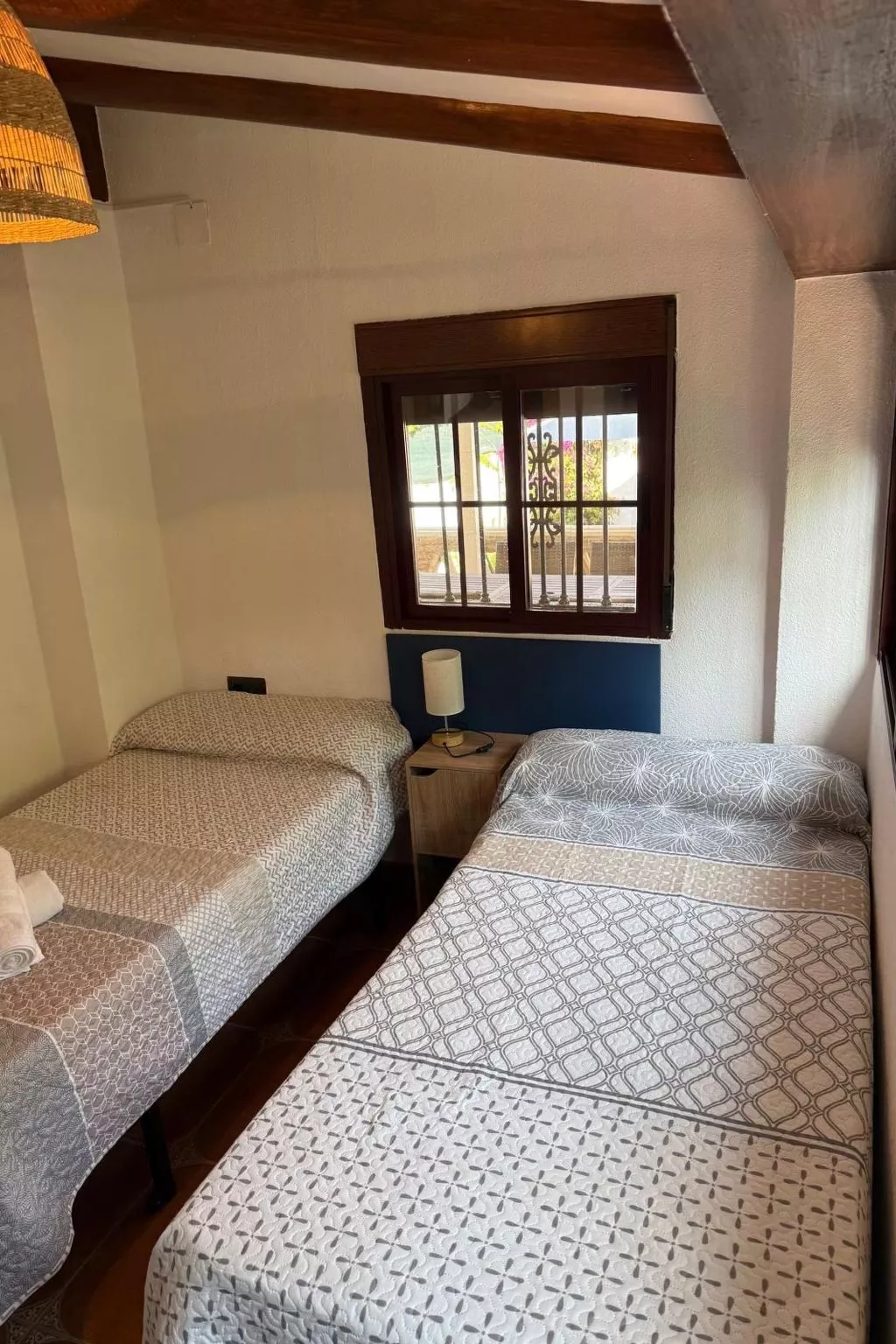 Haus mit Schwimmbad in Strandnähe-Binnen