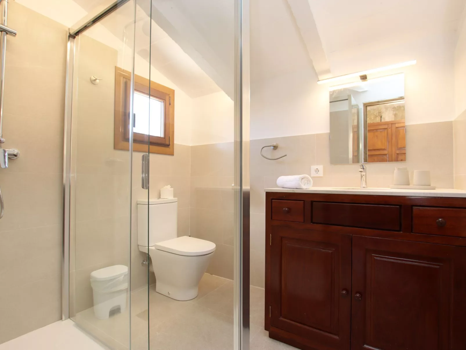 Große Villa auf dem Lande in der Nähe von Pollensa.-Binnen