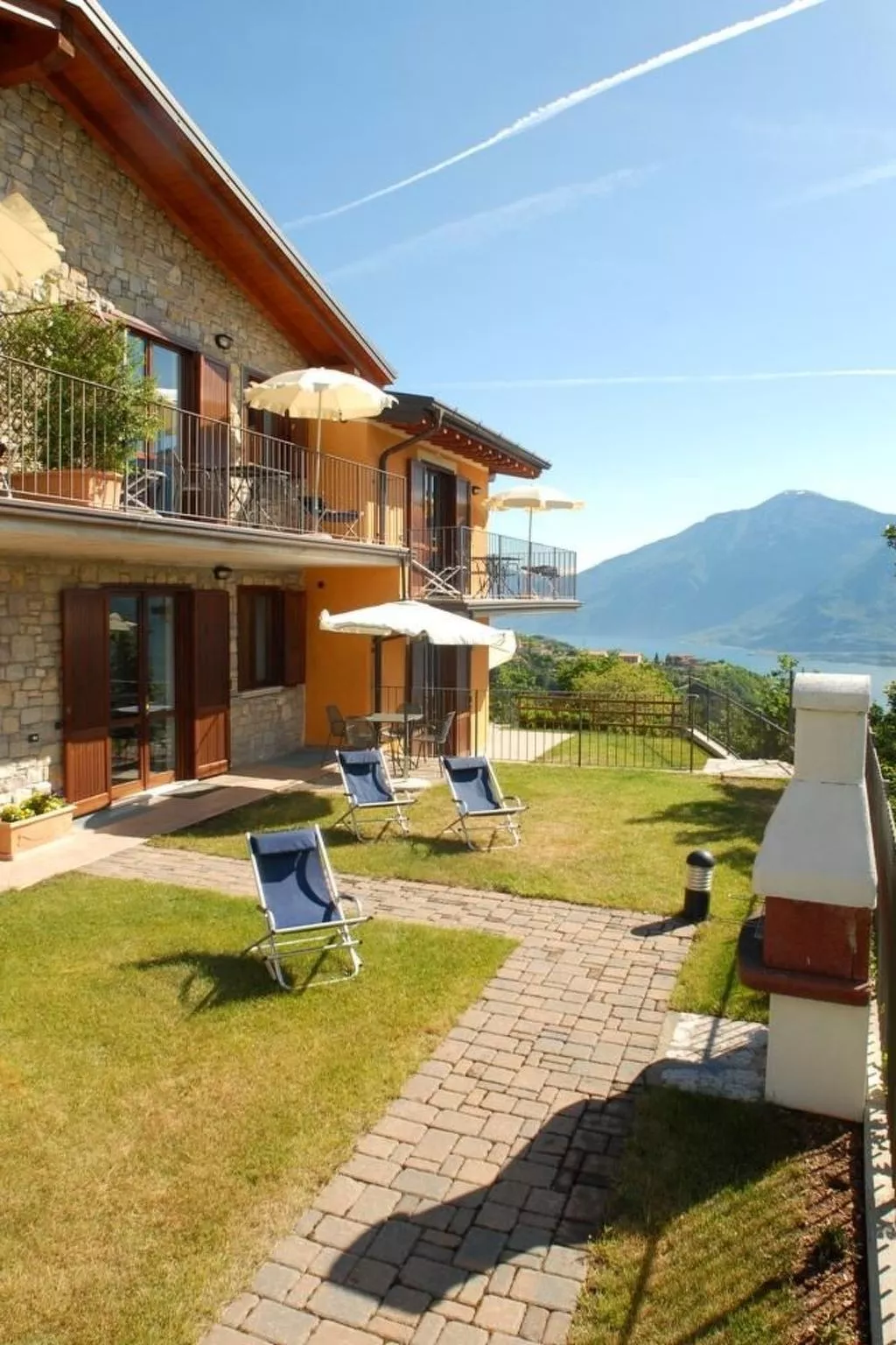 Zwei-Zimmer-Wohnung mit Garten'-Binnen