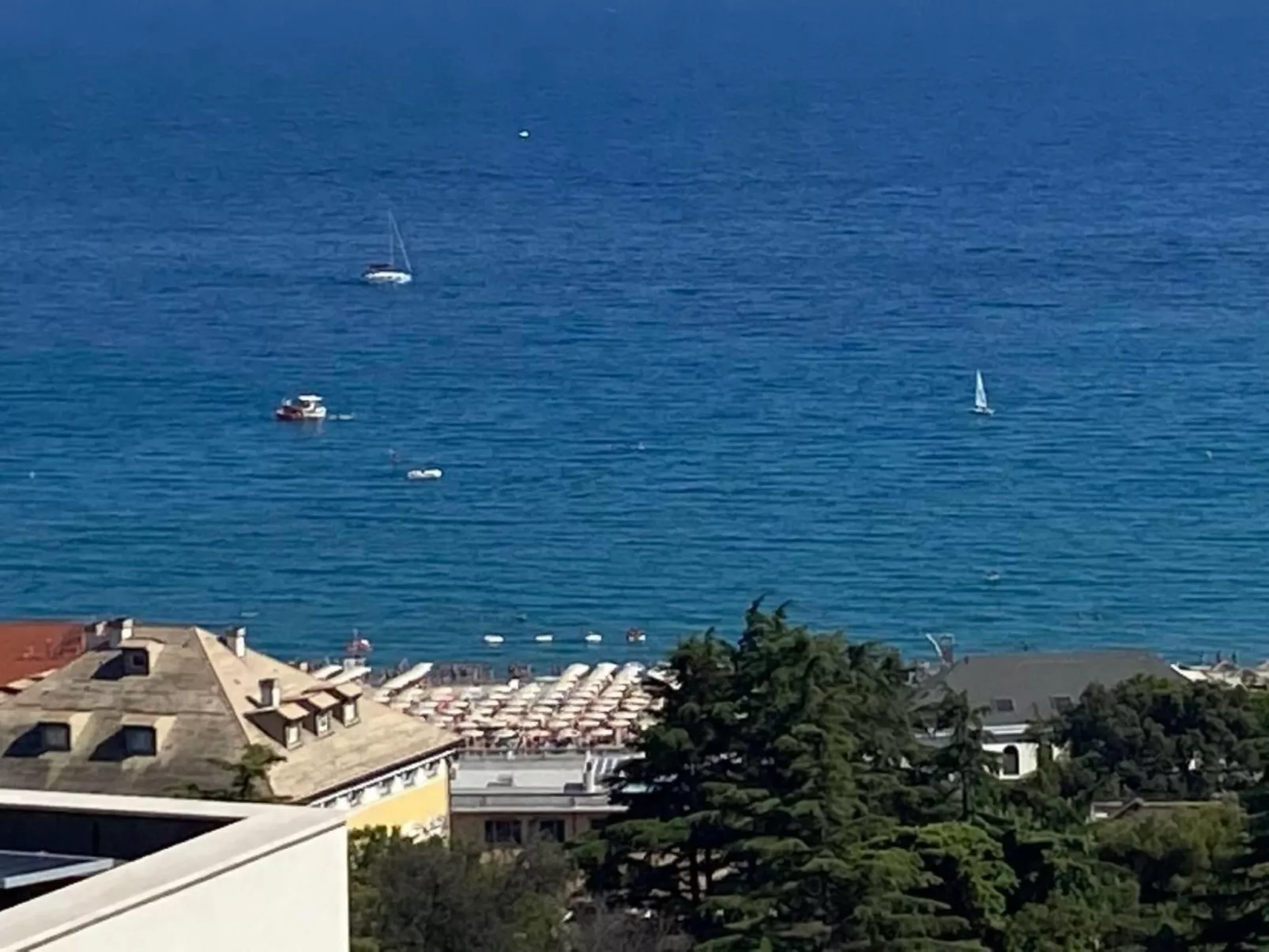 Wohnung mit Meerblick-Buiten