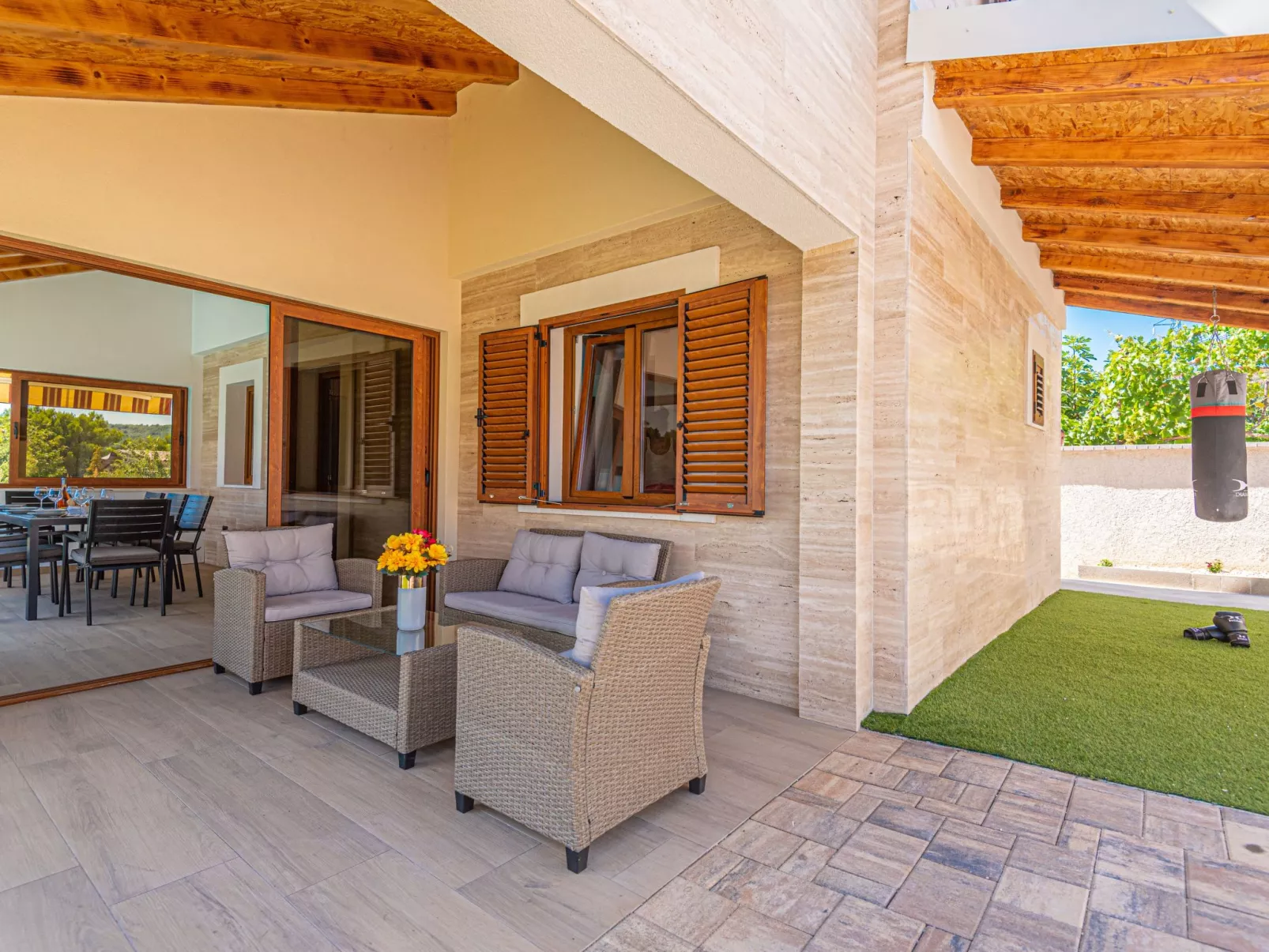 Unknown Accommodation-Binnen