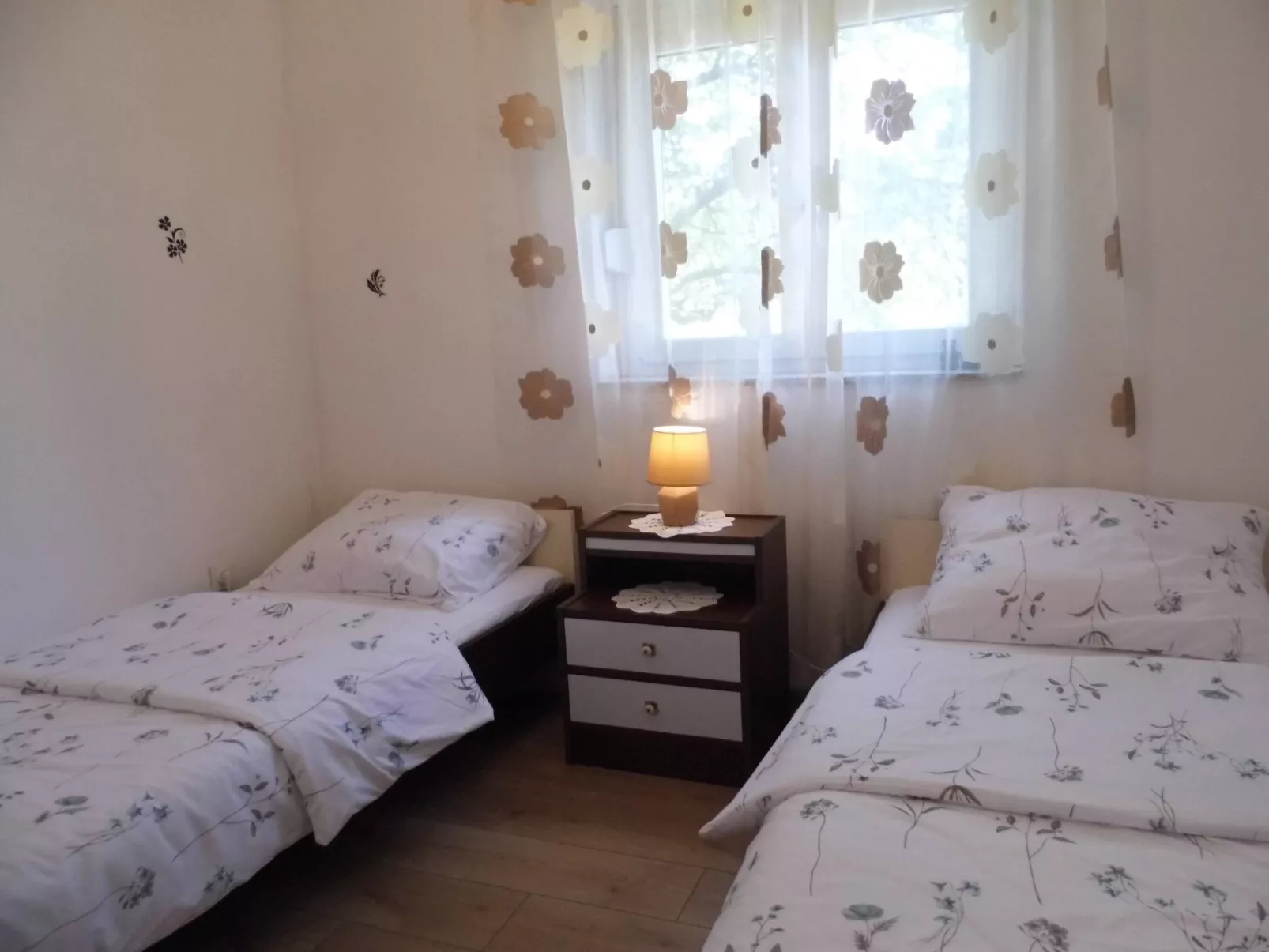 Schöne, gemütliche Ferienwohnung "Mira B" mit Garten-Image-tags.info