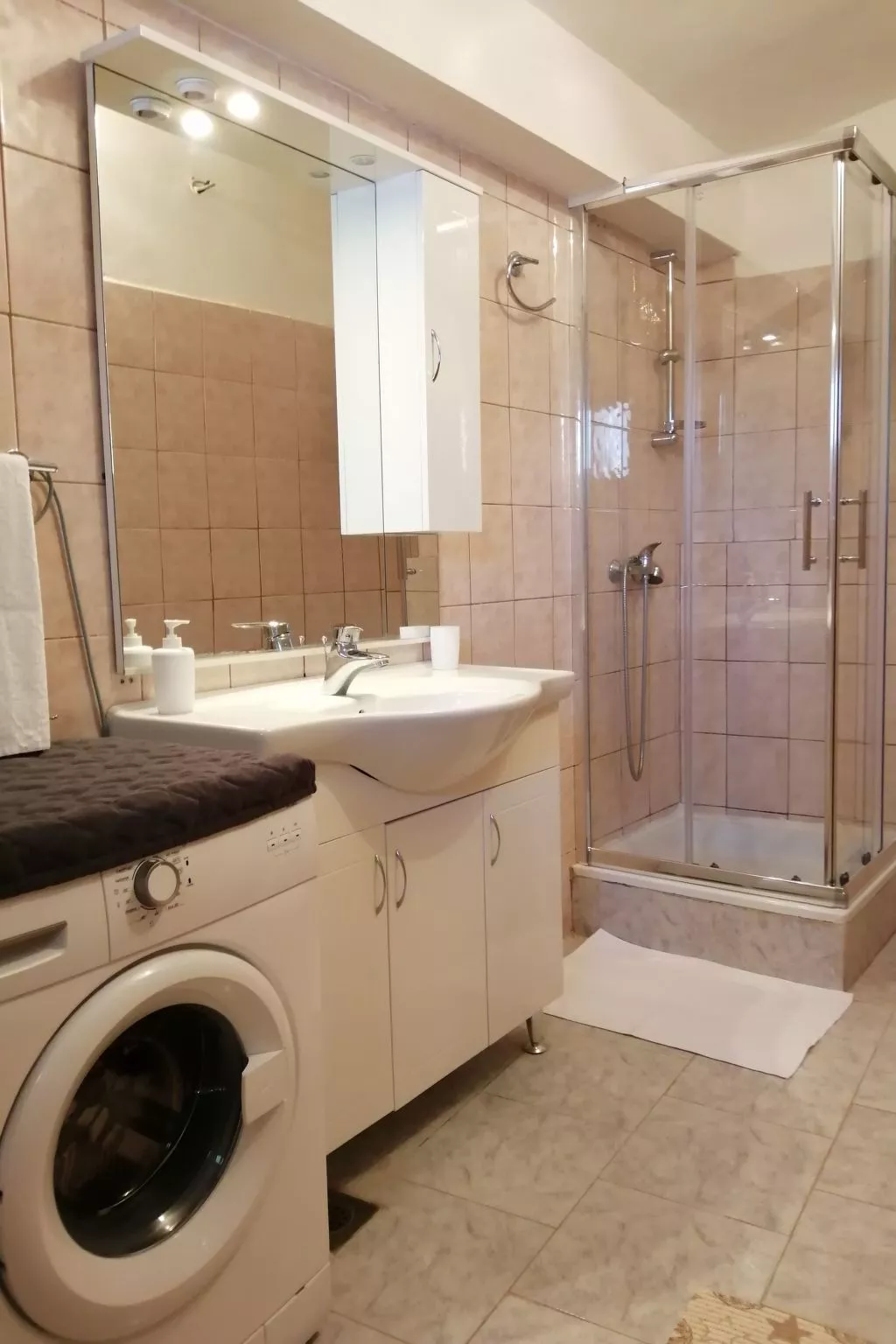 Studio-Apartment mit Meerblick in der Nähe des Strandes-Binnen