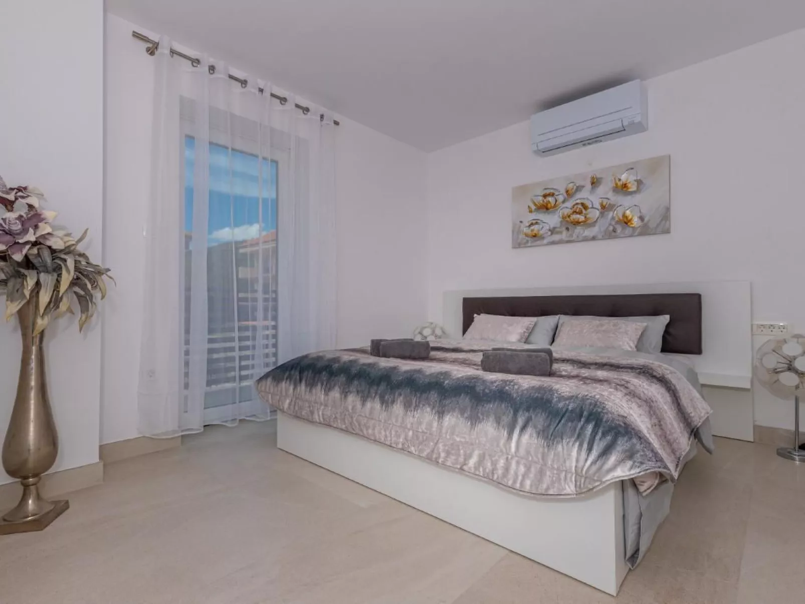 Apartment Konstantin-Image-tags.info