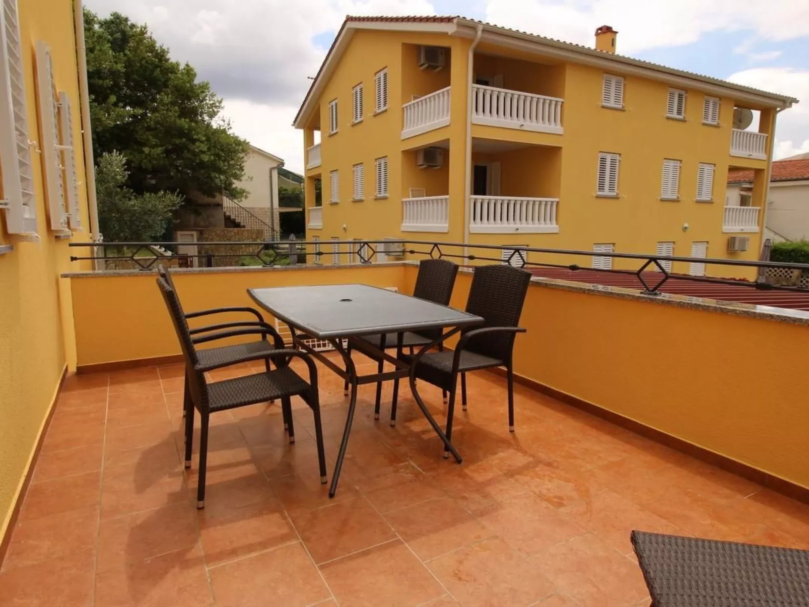 Gorica II A2+2 br.1-Binnen
