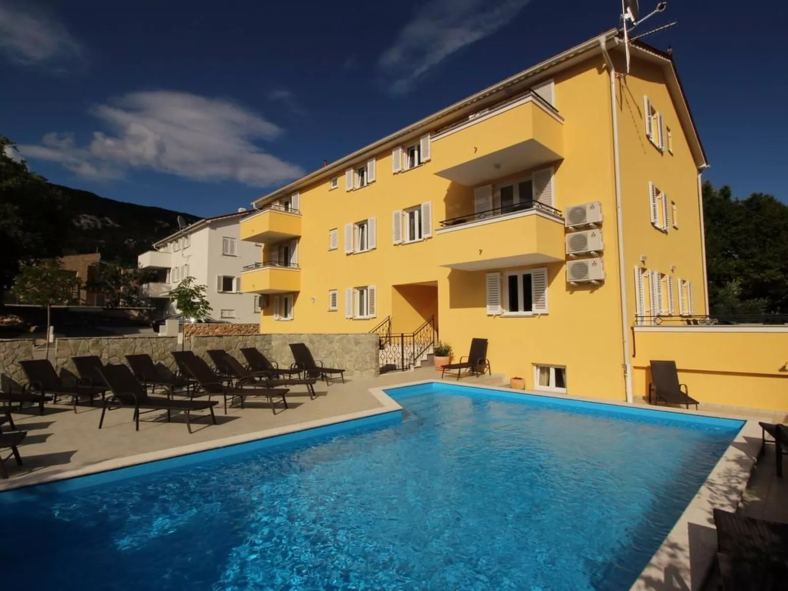 Wohnung in Baška mit Eigenem Balkon-Binnen