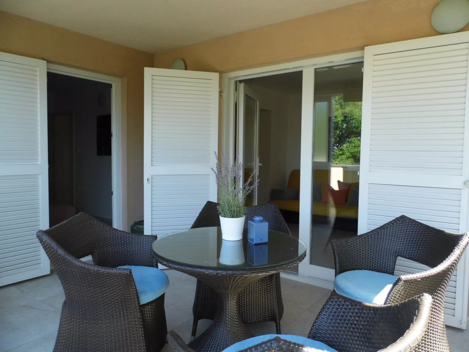 Gemütliche und moderne Wohnung in der Nähe von Meer und Zentrum-Binnen