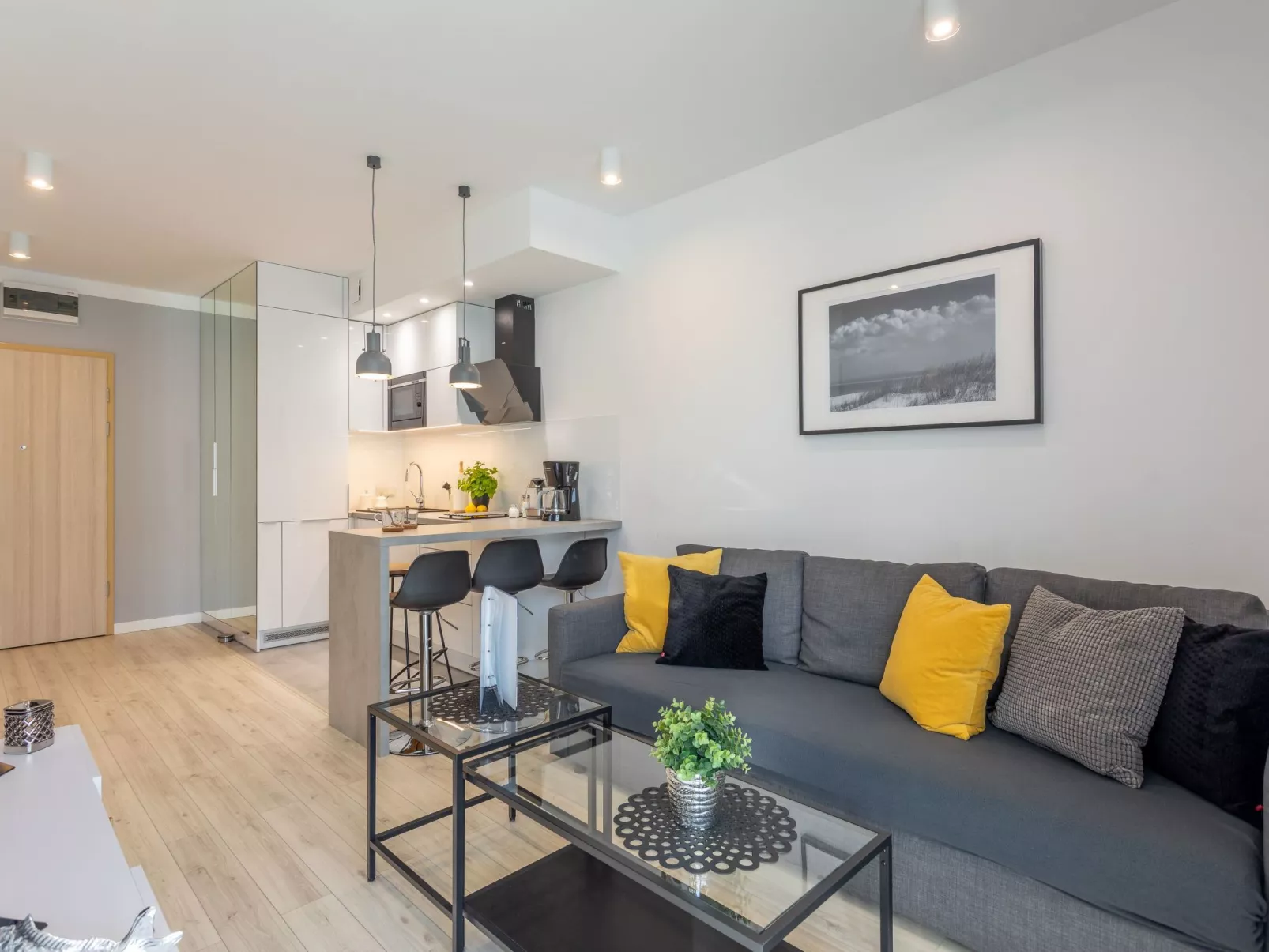 Lichtdurchflutete Ferienwohnung Bianco am Meer-Image-tags.info