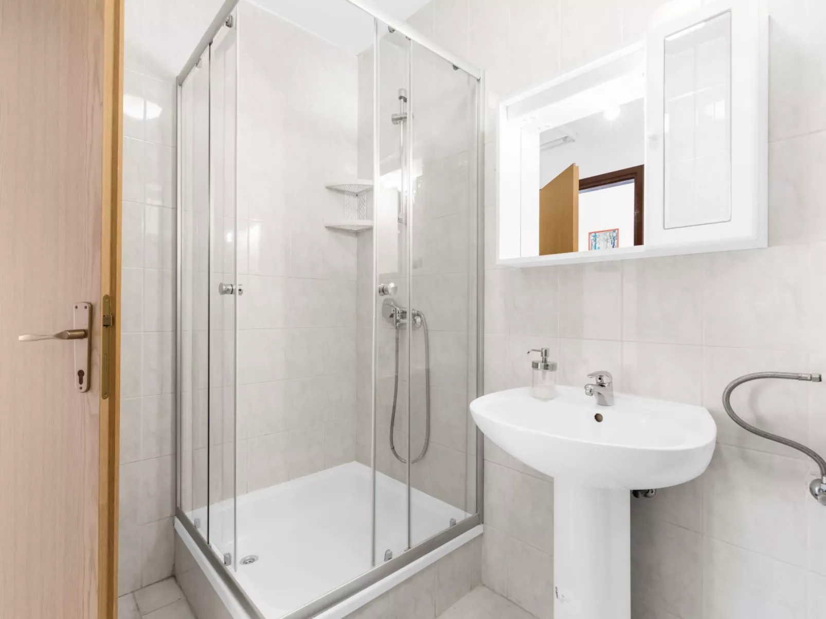 Schöne Ferienwohnung Morena-Binnen