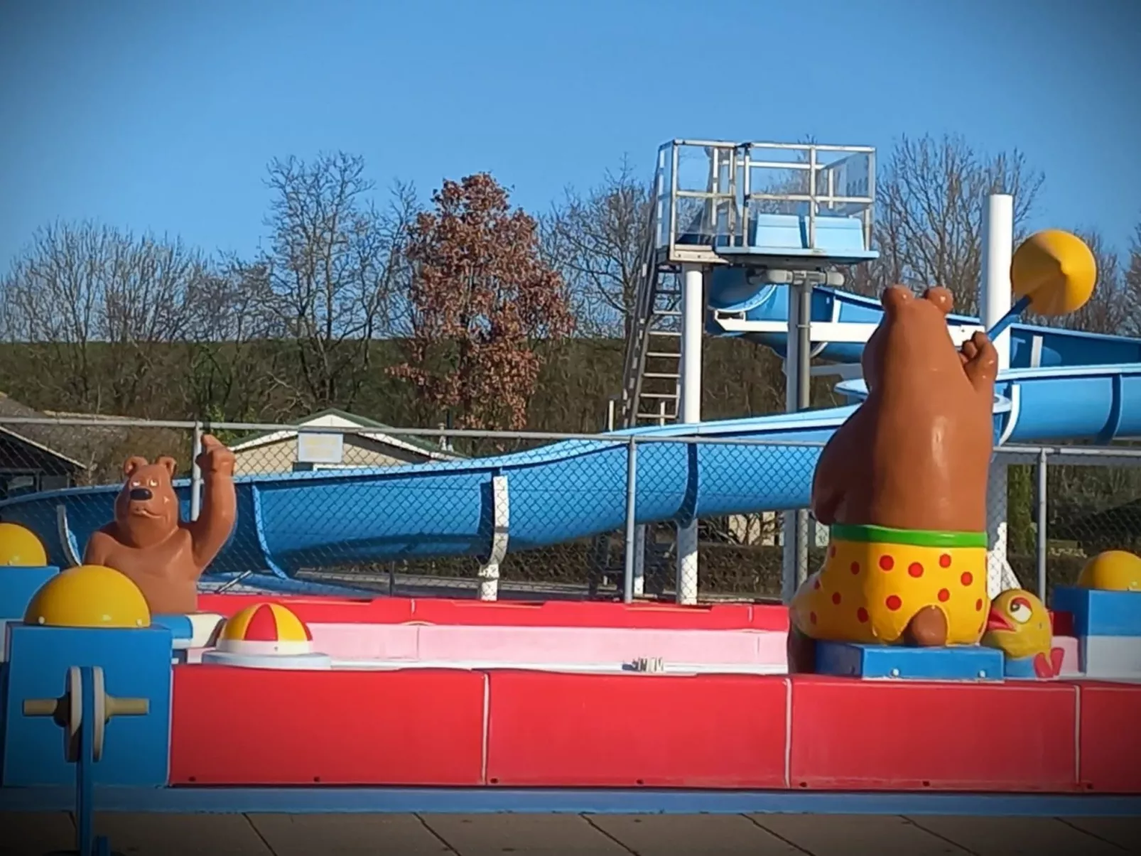 Gemütliches Chalet mit Terrasse-Binnen