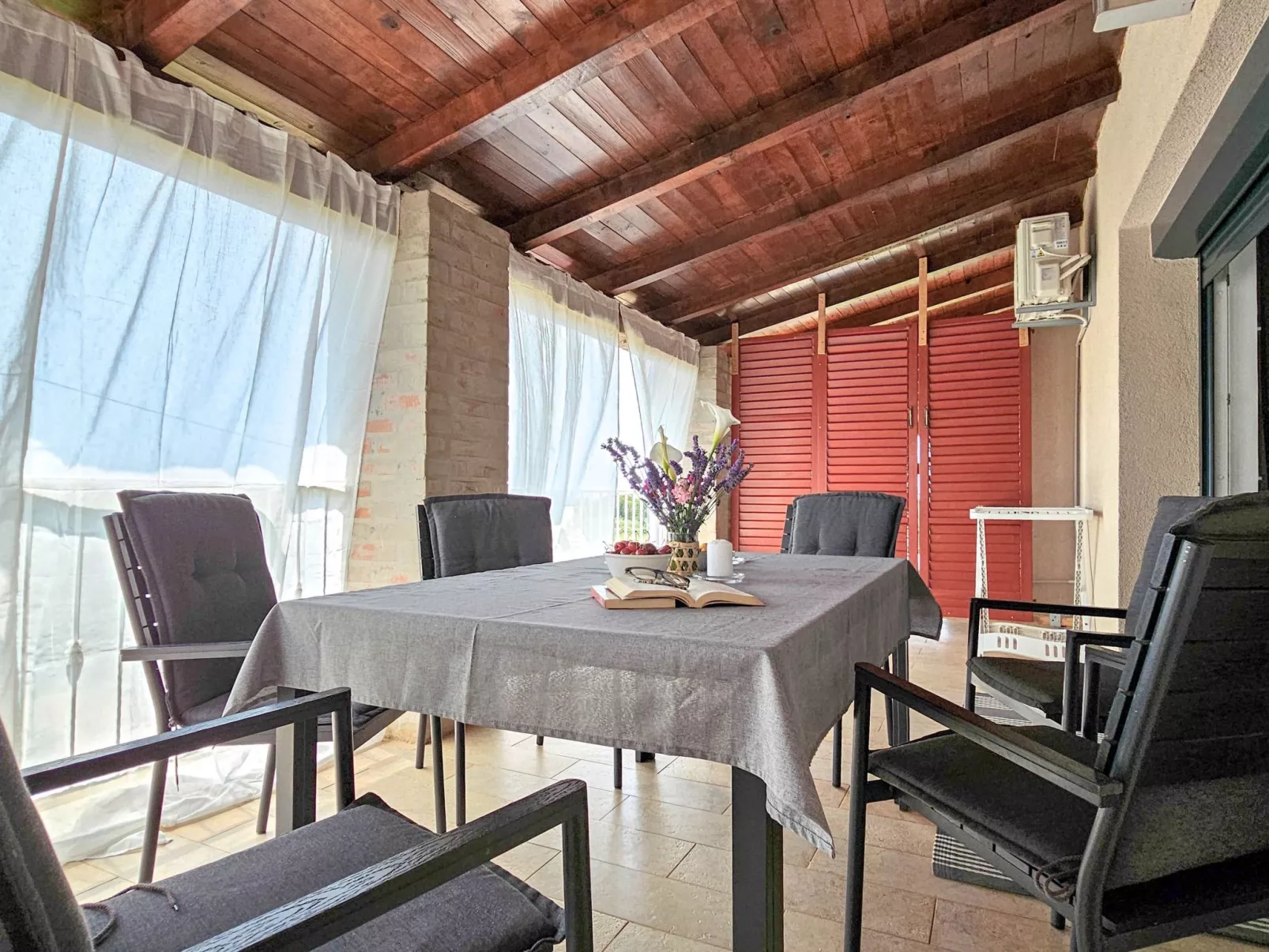 "Ines A5" mit Balkon-Binnen