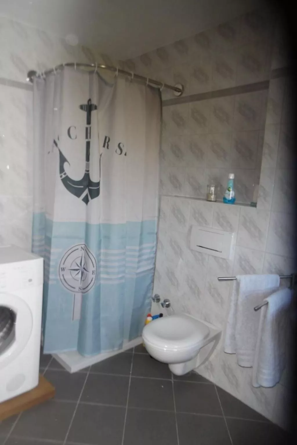 Mit Garten und Stellplatz-Binnen